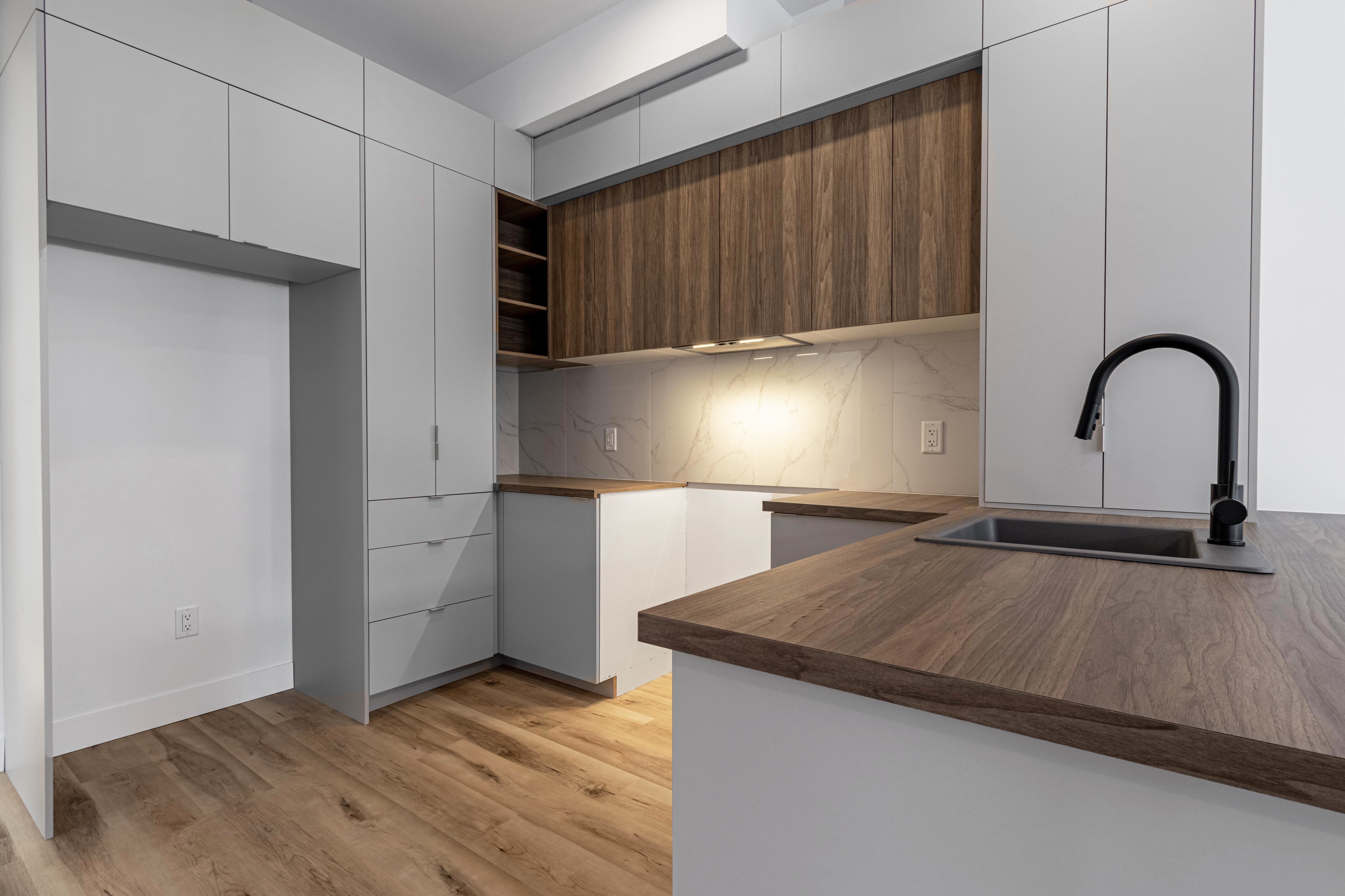 Logis-Experts - Appartements - 1101 À 1105 2E Avenue 193 À 199 11E Rue - 1101-a - 3