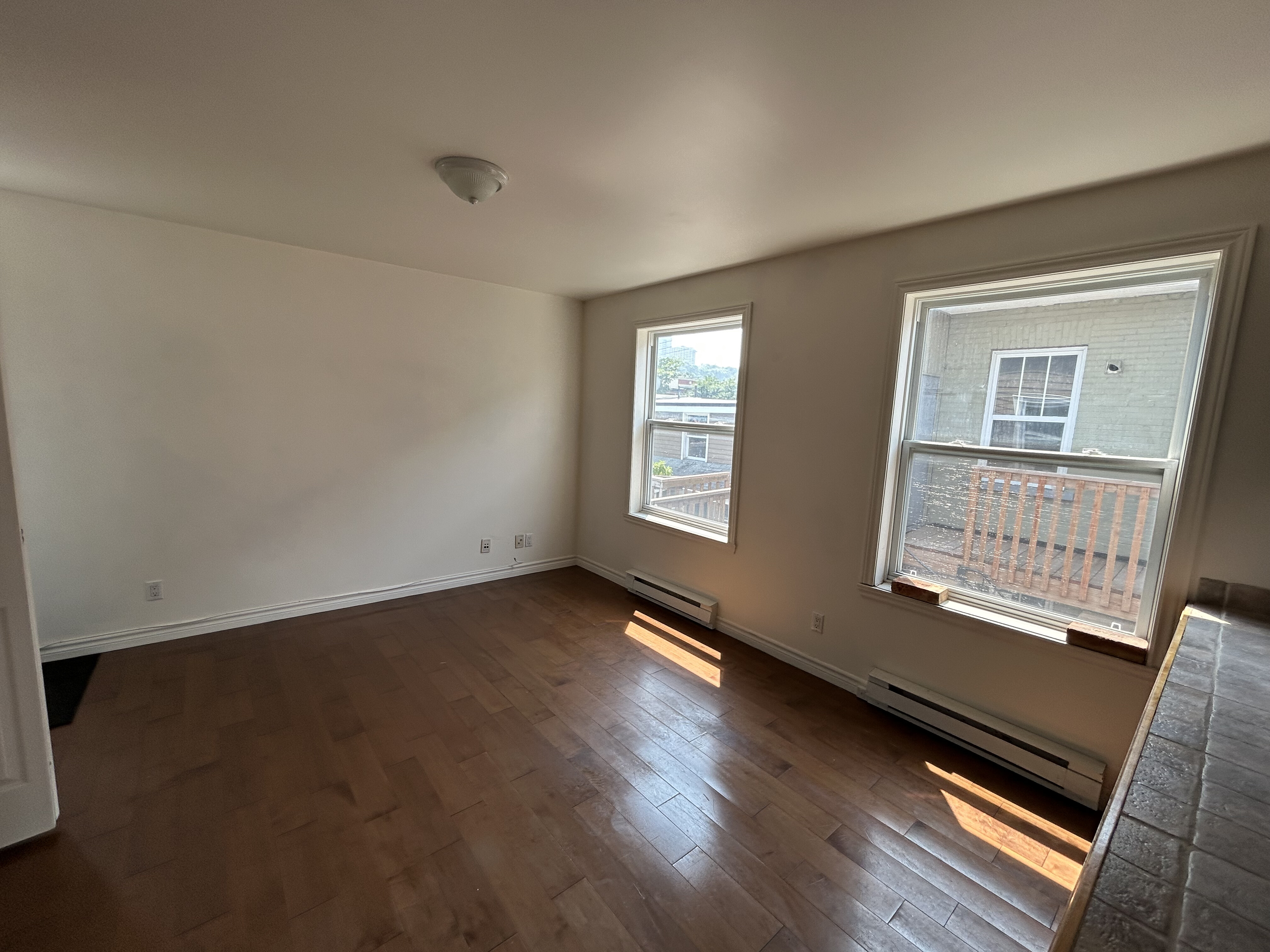 Logis-Experts - Appartements - 150 Boulevard Charest Ouest - 5 - 4
