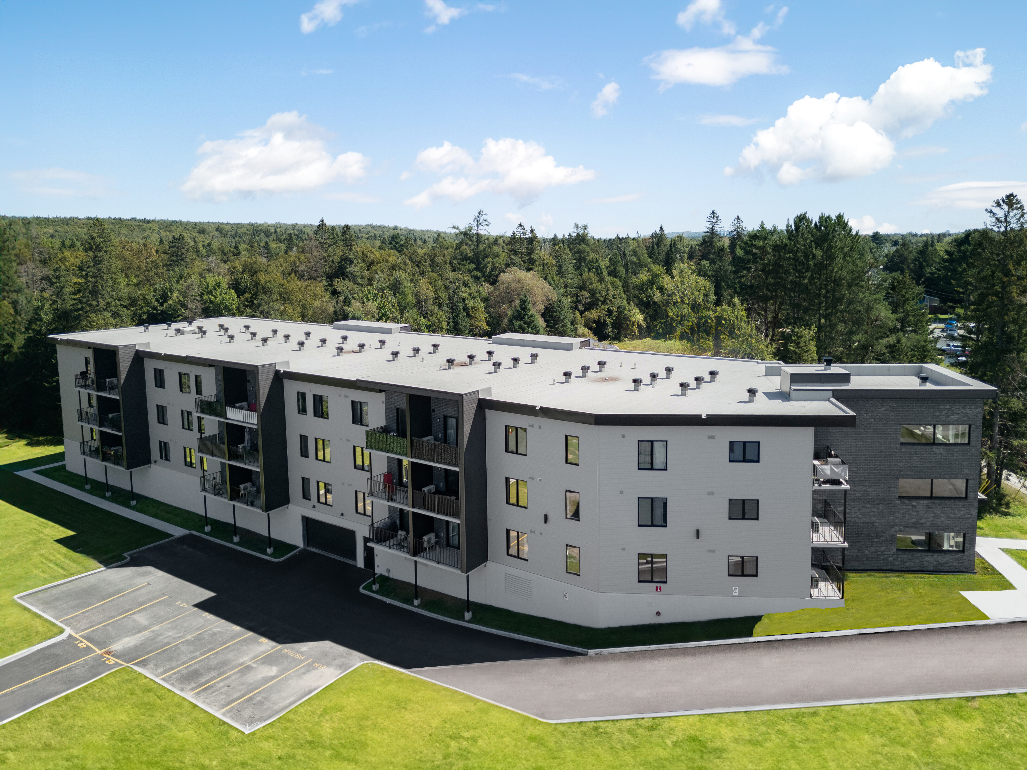 Logis-Experts - Immeubles - 1750 Boulevard Pie-Xi Nord - 2