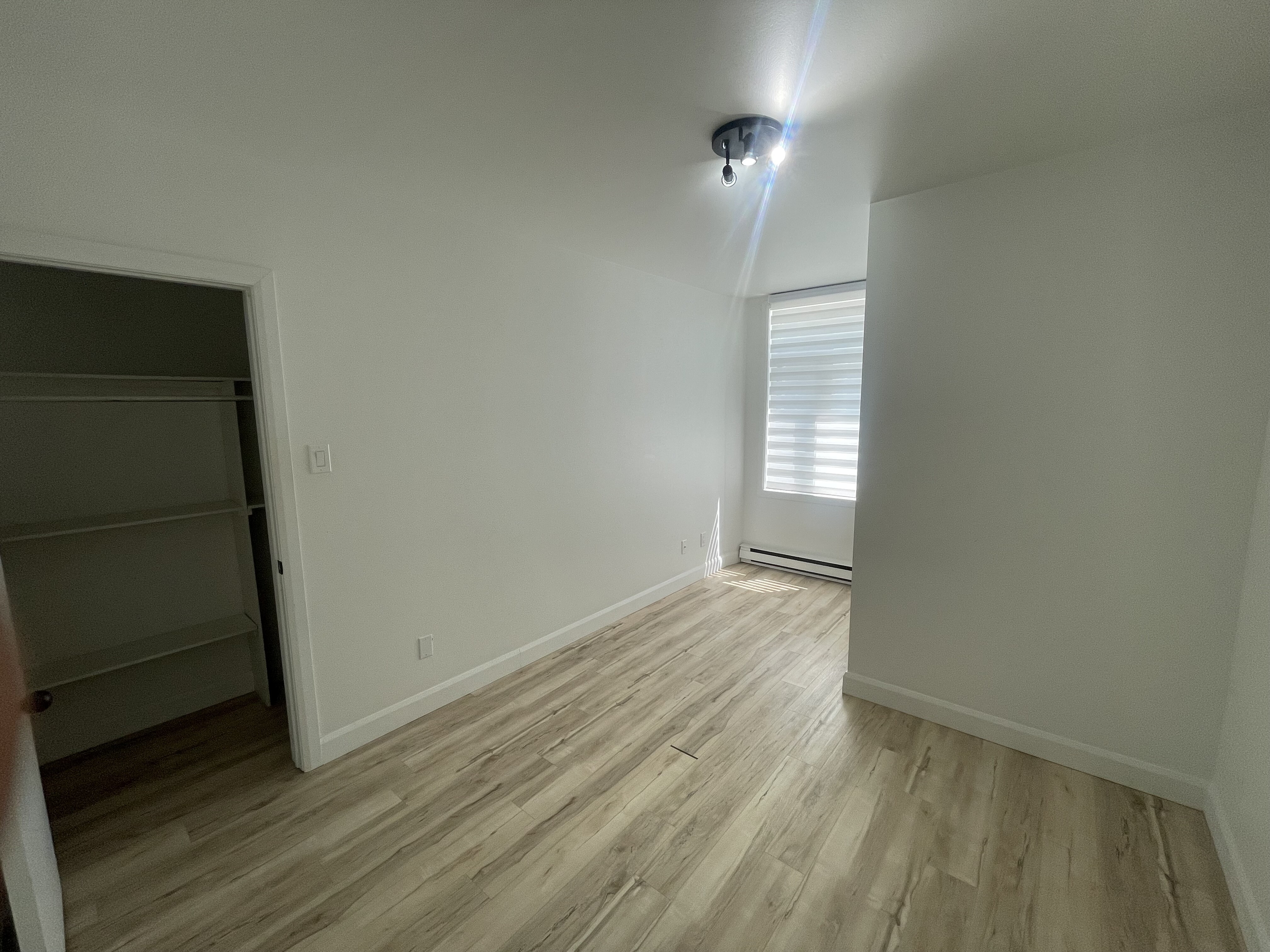 Logis-Experts - Immeubles - 1101 À 1105 2E Avenue 193 À 199 11E Rue - 23