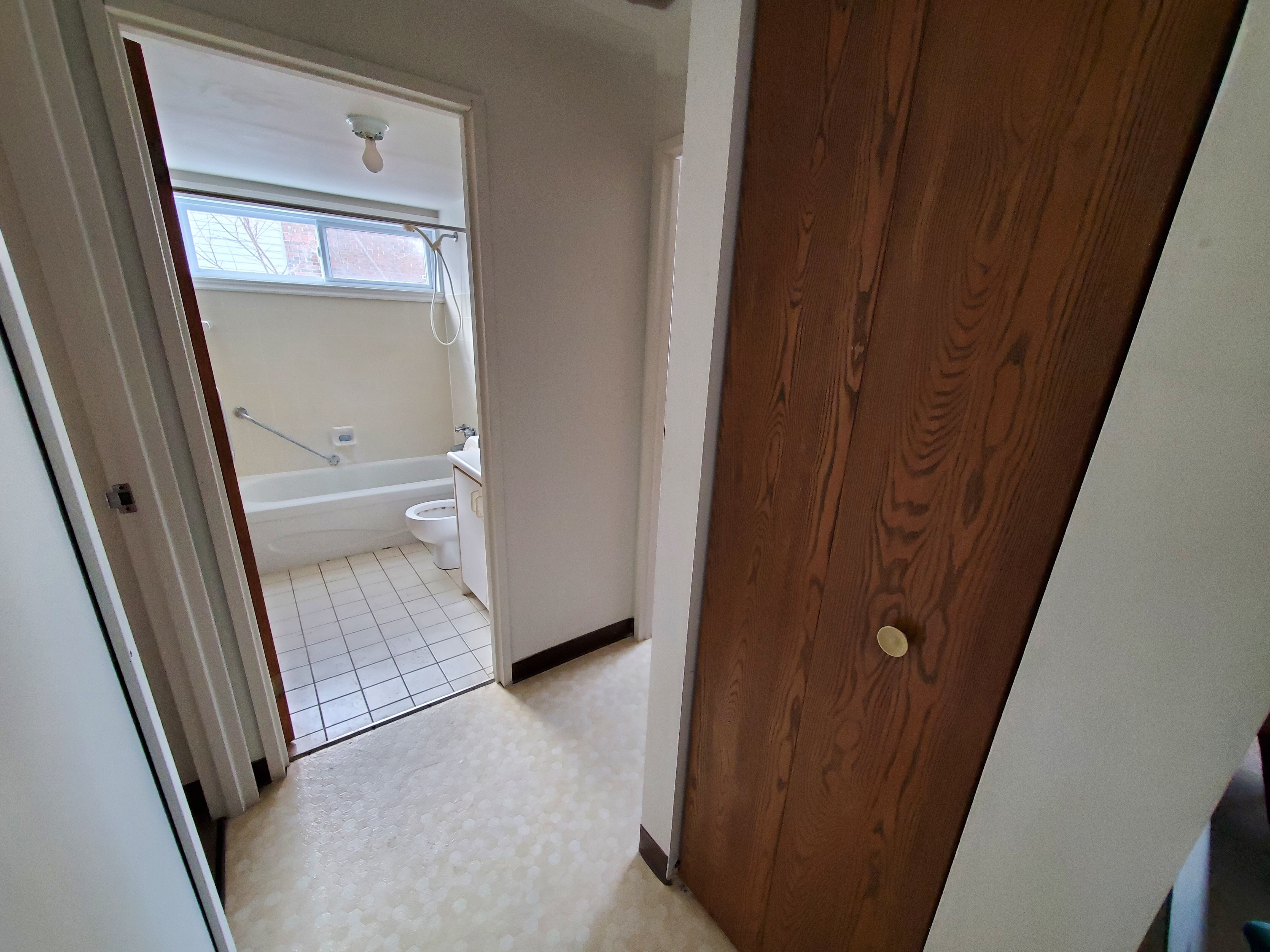 Logis-Experts - Appartements - 5386 Rue Bossuet - Place Du Chateau - 302 - 8