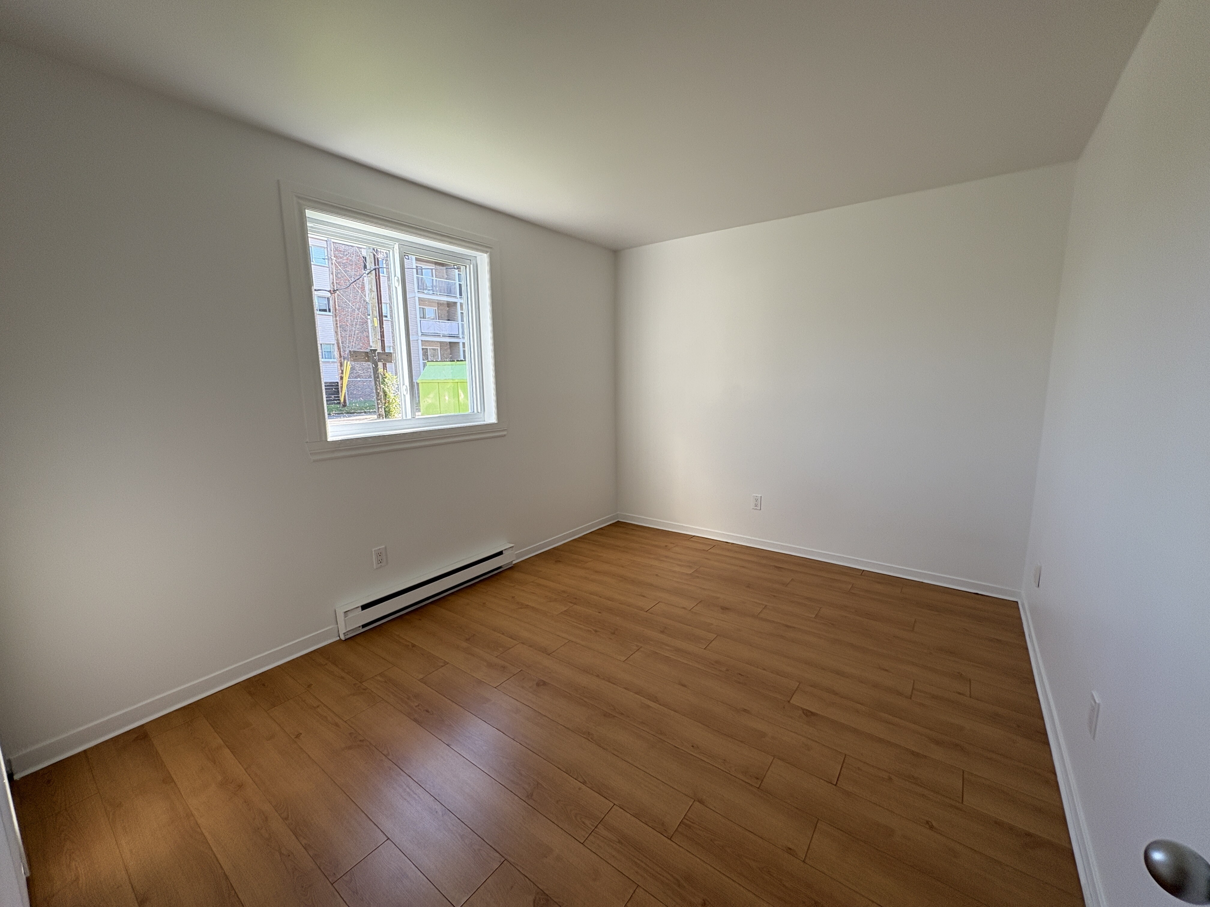 Logis-Experts - Appartements - 3126 Boulevard Neilson - 106 - 12