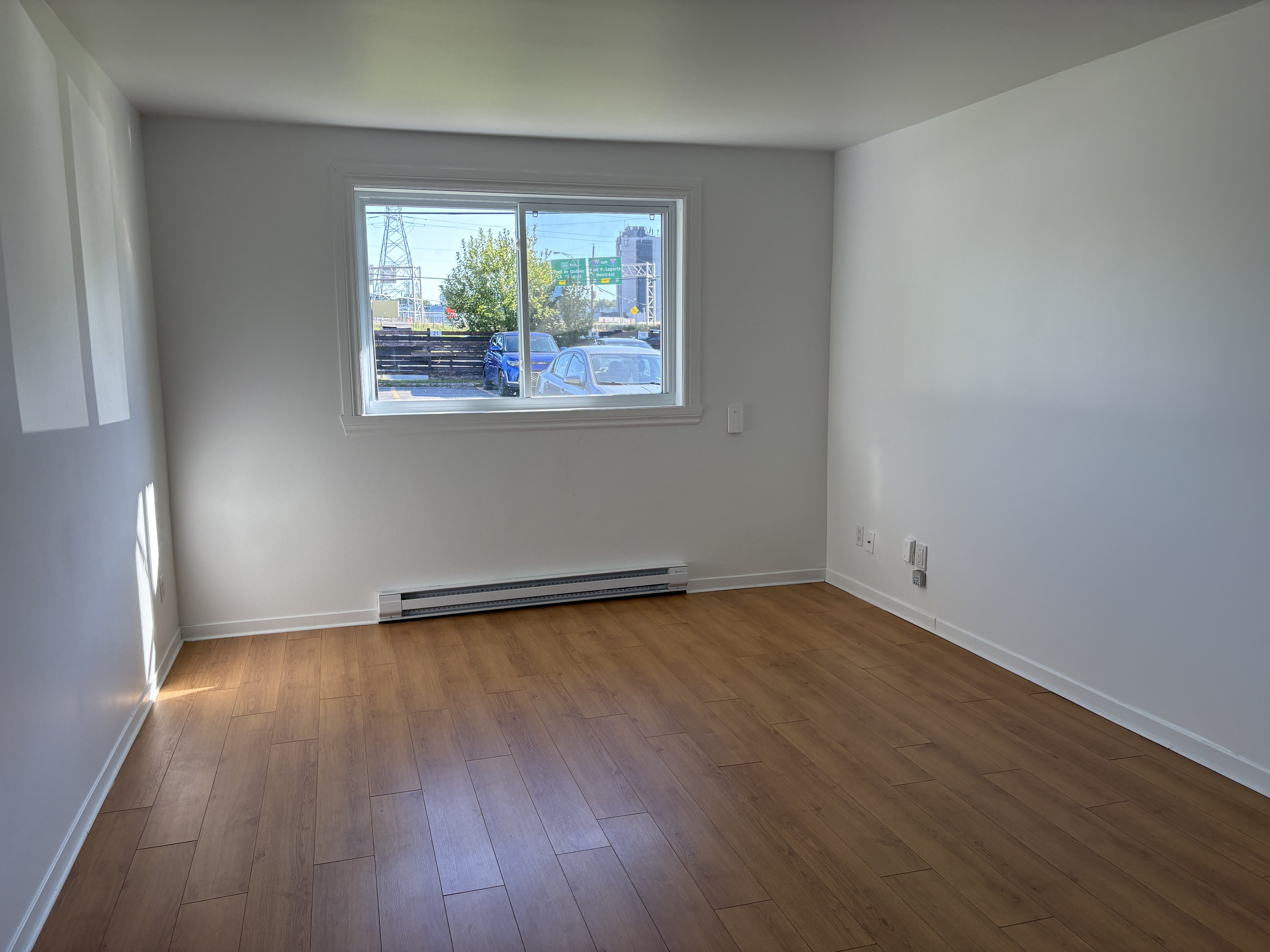 Logis-Experts - Appartements - 3126 Boulevard Neilson - 106 - 2