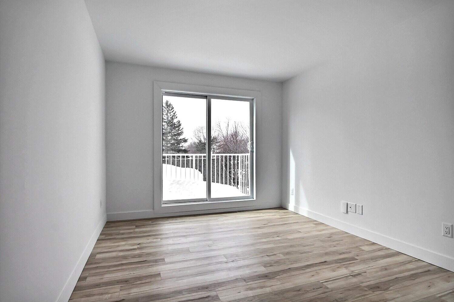 Logis-Experts - Appartements - 3225 À 3245 Rue Des Aulnes - 3225-301 - 4