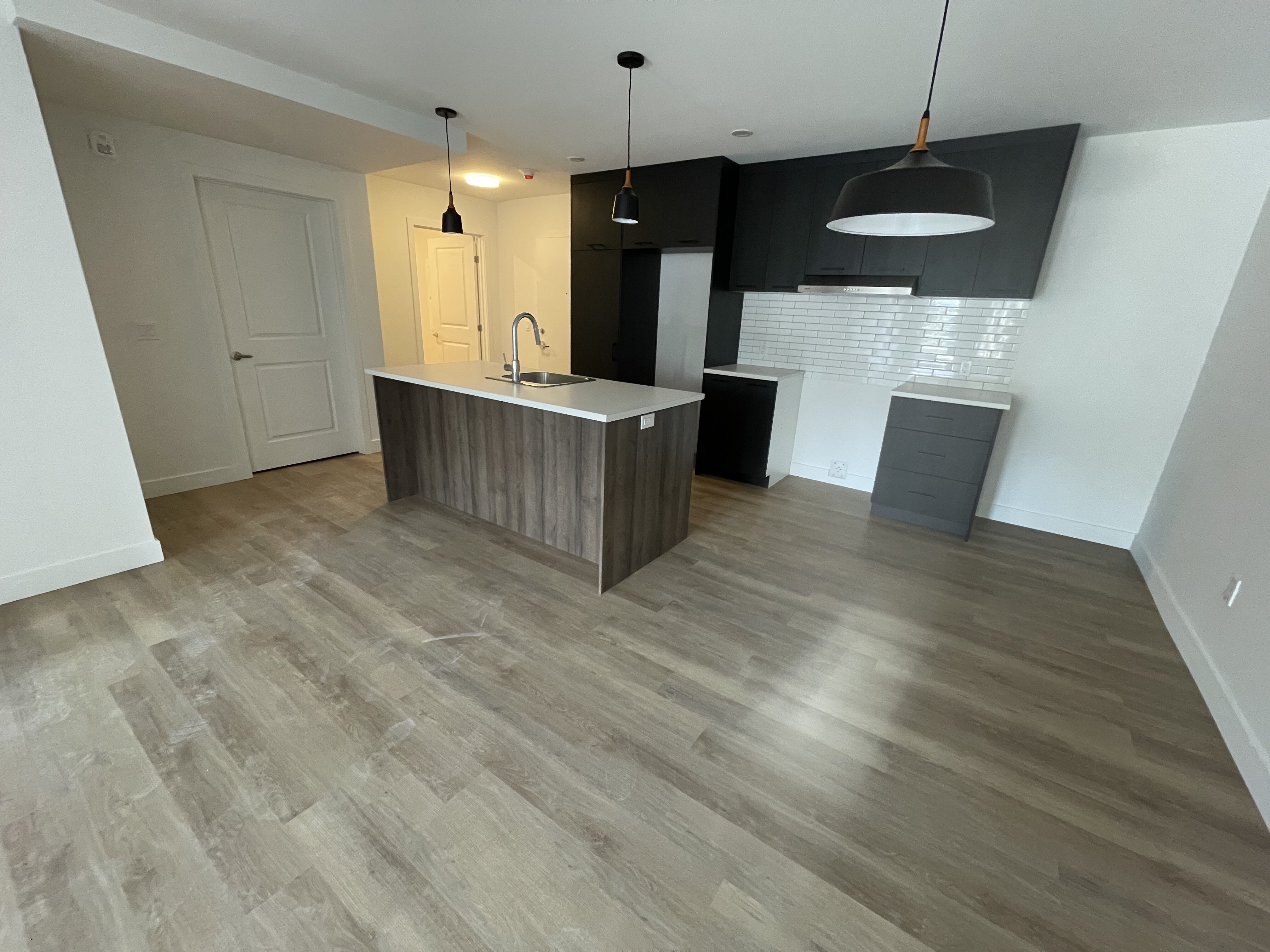 Logis-Experts - Appartements - 3245 1Re Avenue - 203 - 1