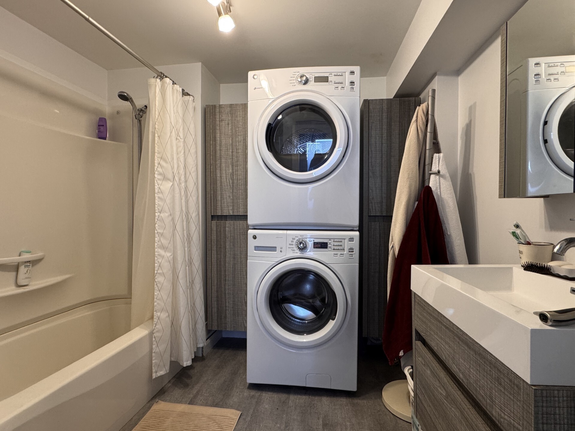 Logis-Experts - Appartements - 396-398 Rue Saint-Vallier Ouest - 396-1 - 5