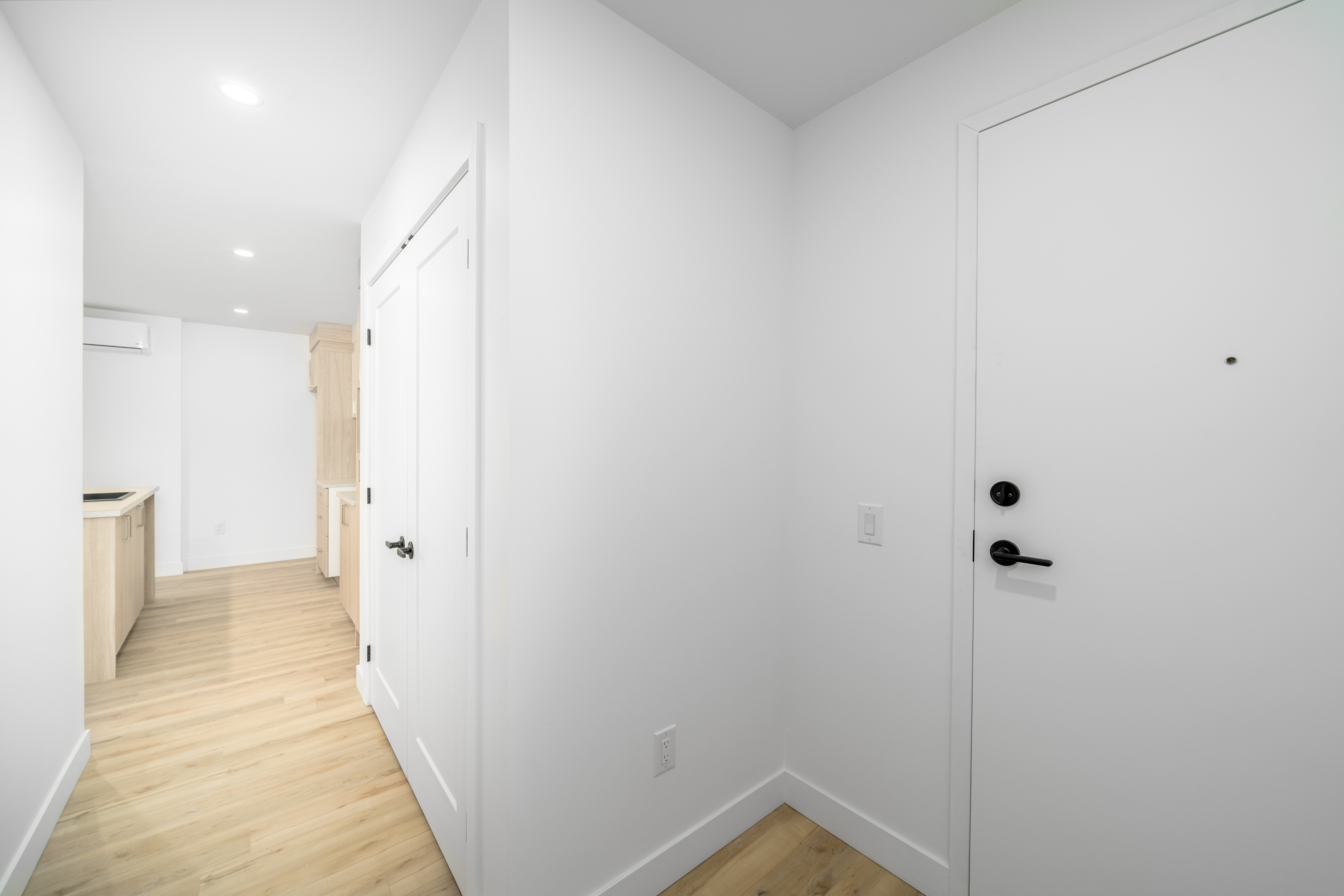 Logis-Experts - Appartements - 1334 Rue Châteaubriand - Place Du Chateau - 208 - 1