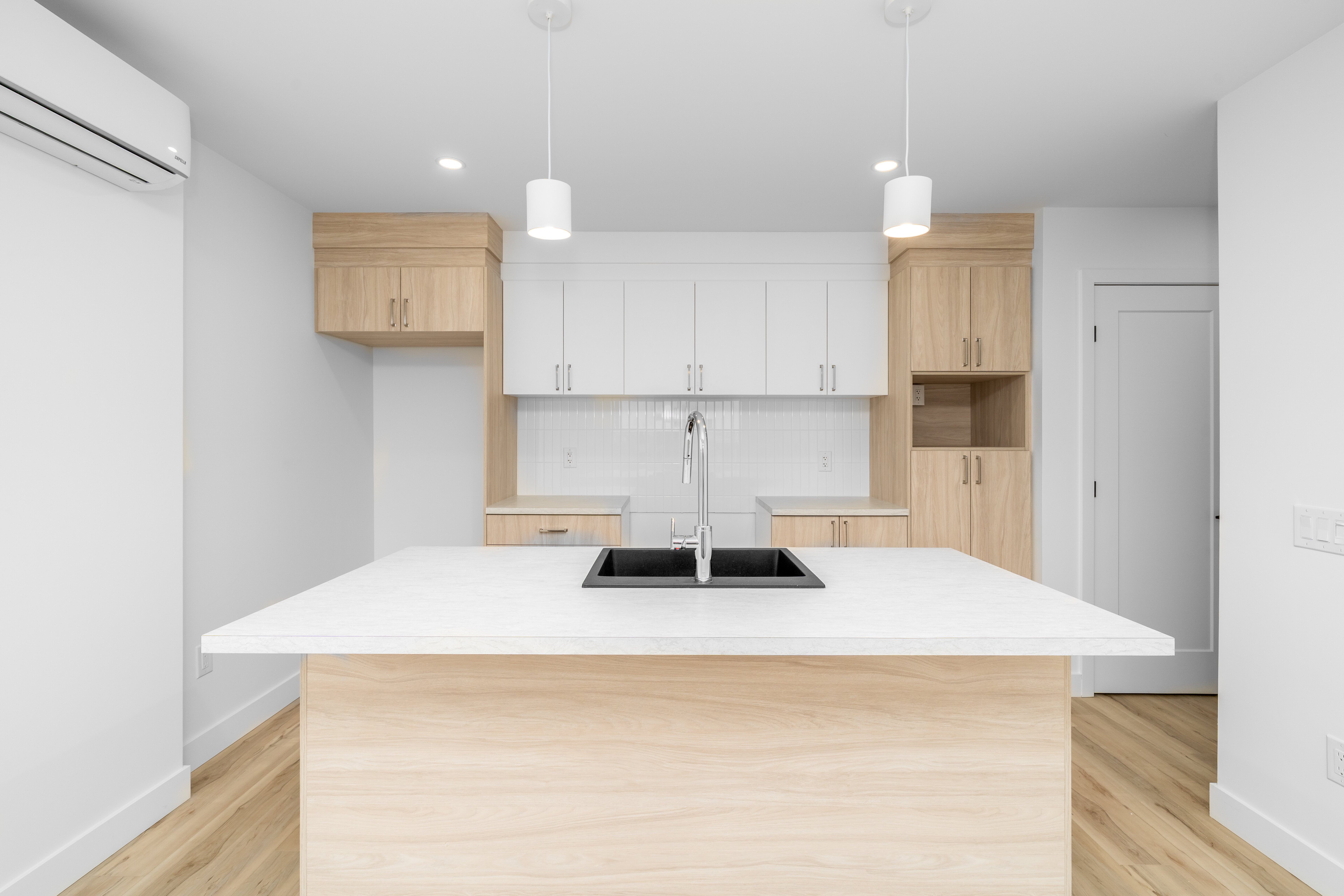 Logis-Experts - Appartements - 1334 Rue Châteaubriand - Place Du Chateau - 208 - 4