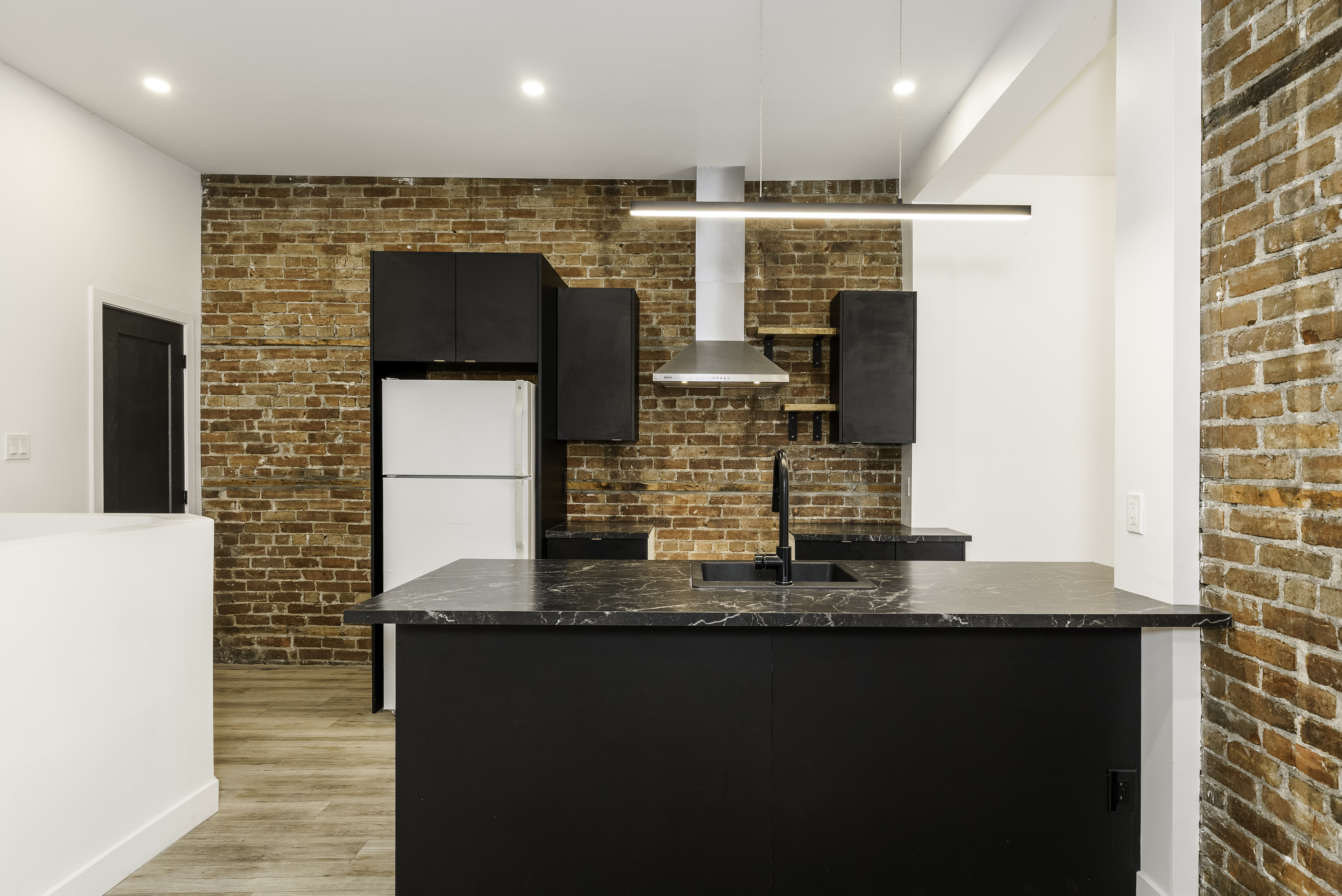 Logis-Experts - Appartements - 438 À 460 Rue De La Reine - 440 - 14