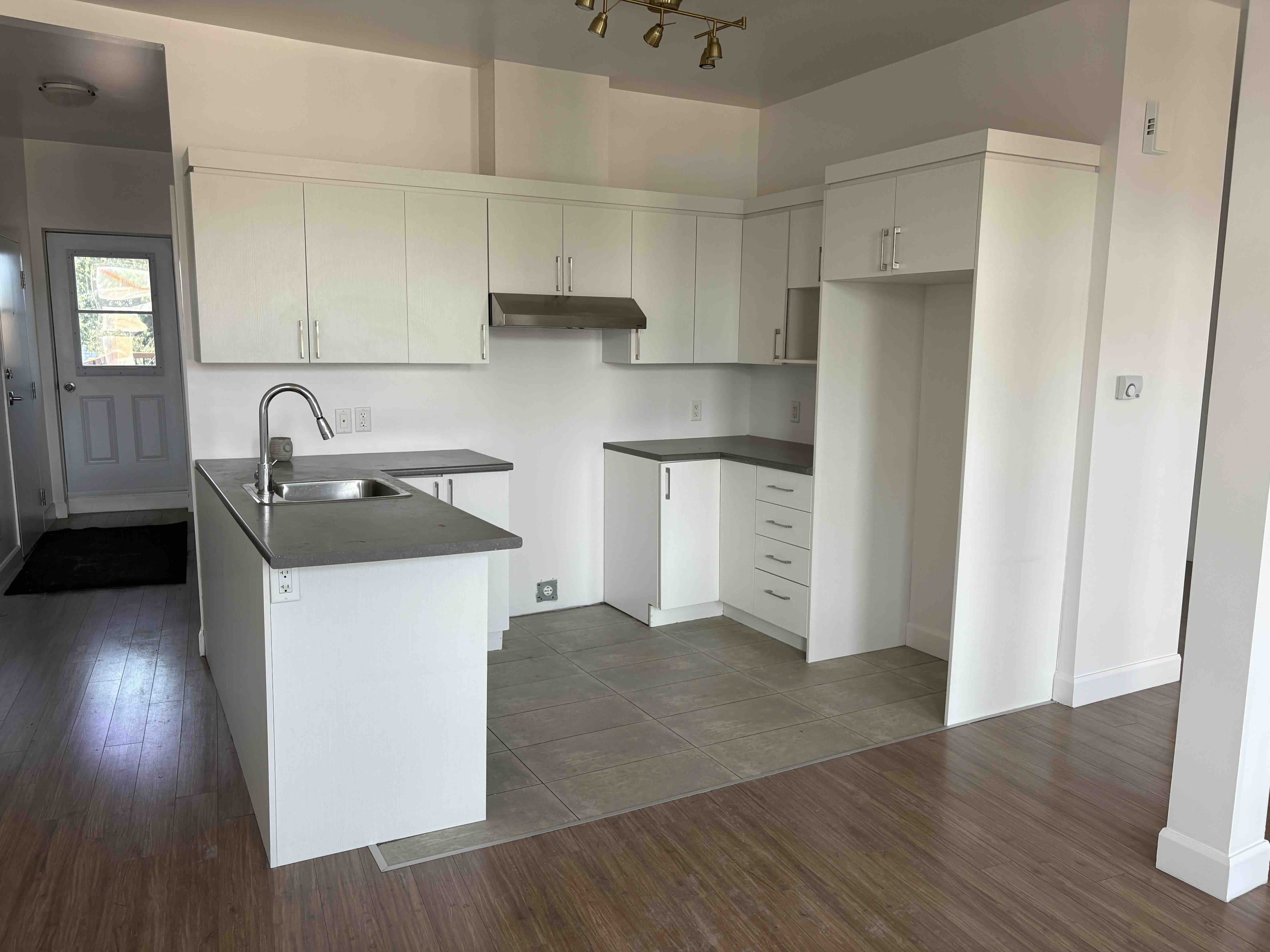 Logis-Experts - Appartements - 438 À 446 Rue Saint-Vallier Ouest - 444-32 - 16
