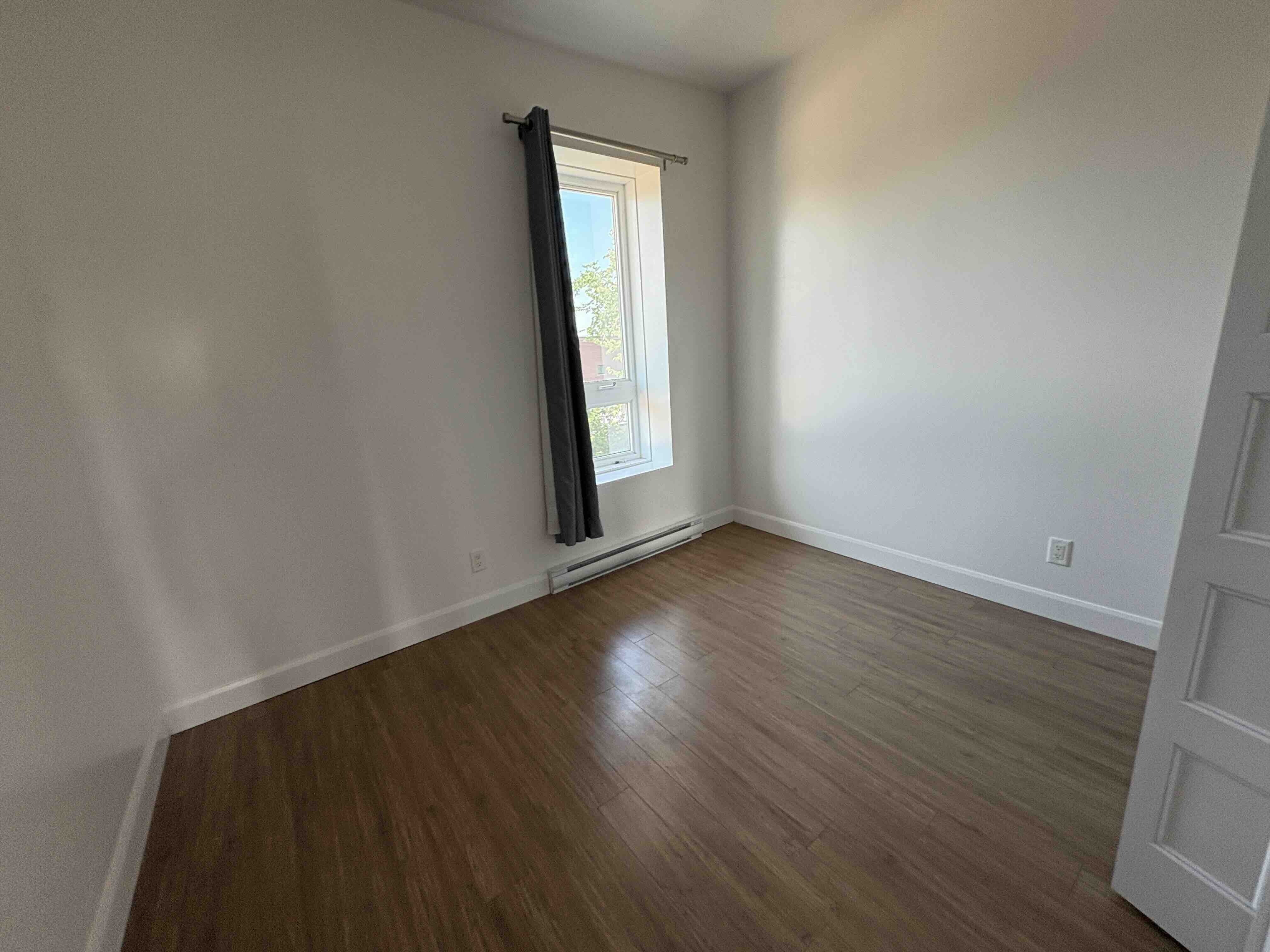 Logis-Experts - Appartements - 438 À 446 Rue Saint-Vallier Ouest - 444-32 - 3