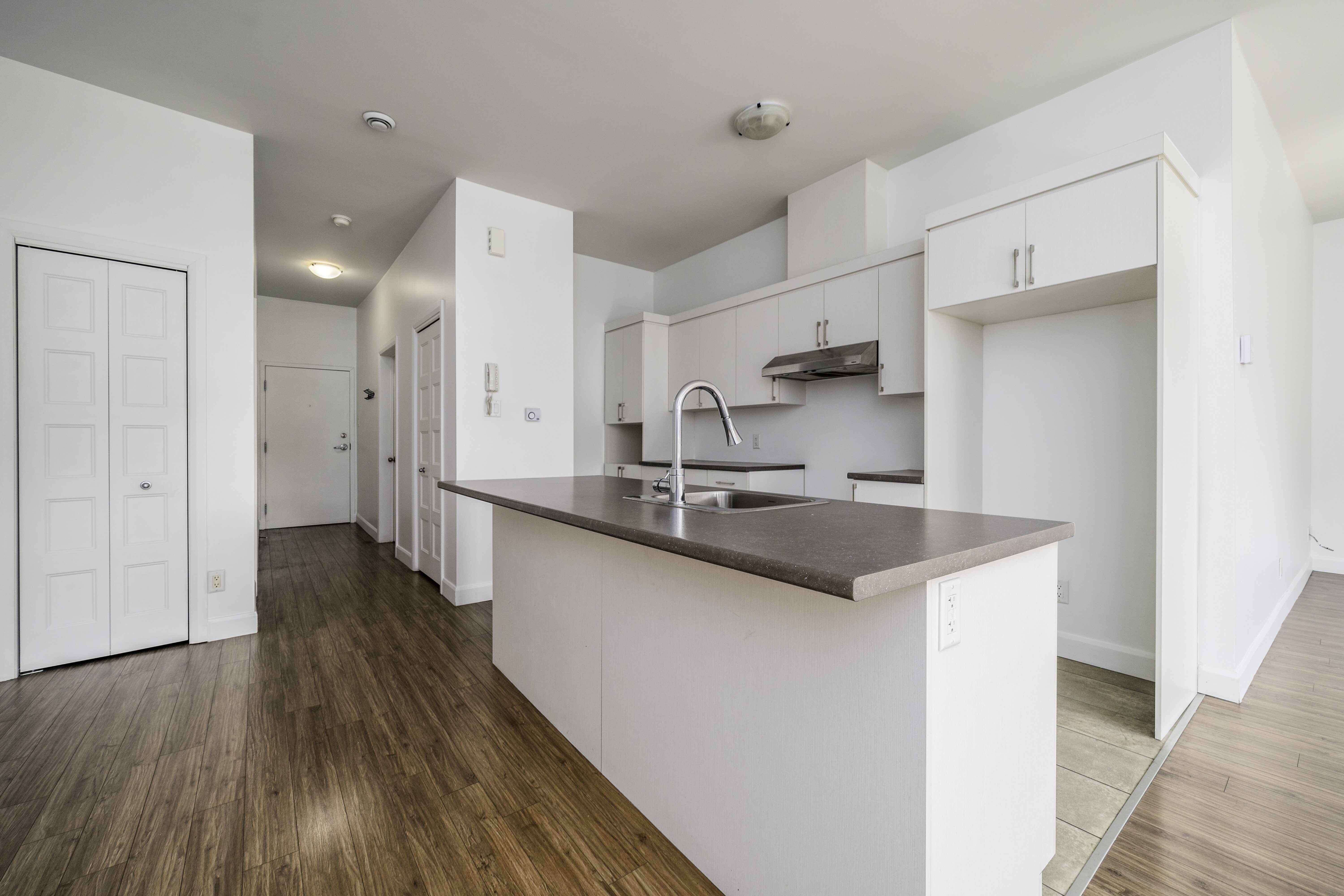 Logis-Experts - Appartements - 438 À 446 Rue Saint-Vallier Ouest - 444-21 - 4