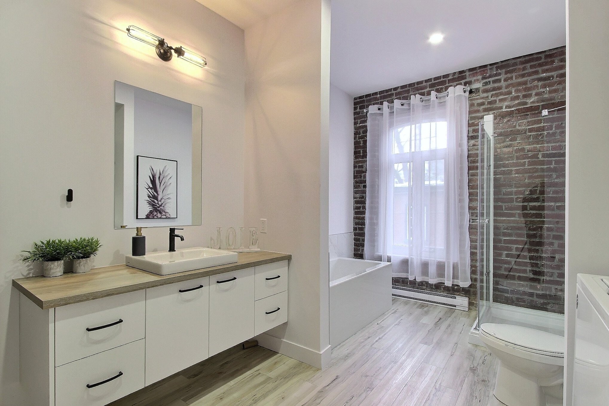 Logis-Experts - Appartements - 438 À 460 Rue De La Reine - 460-2 - 15