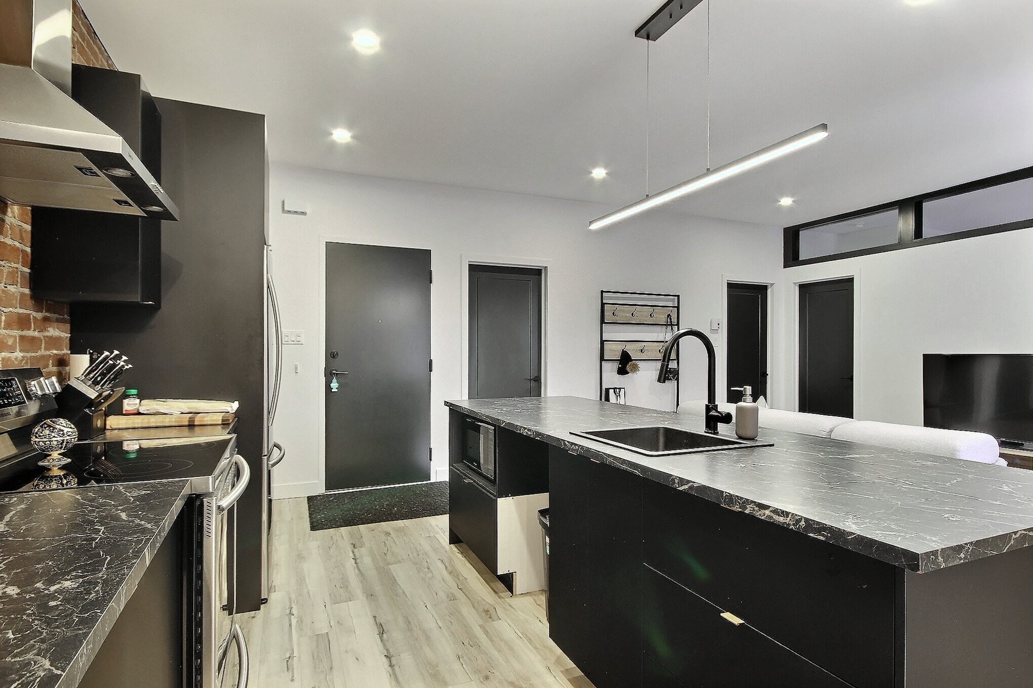 Logis-Experts - Appartements - 438 À 460 Rue De La Reine - 460-2 - 1