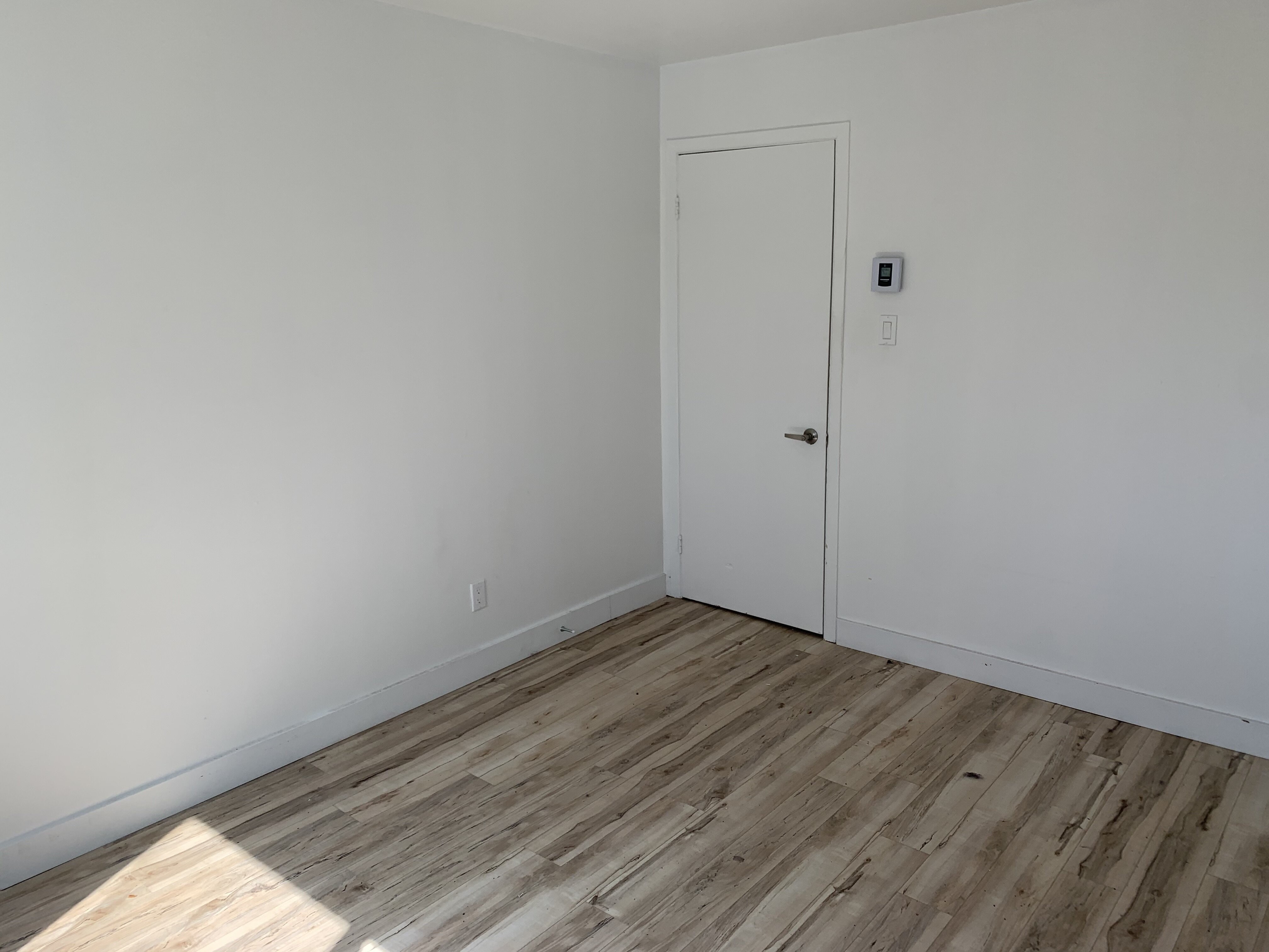 Logis-Experts - Appartements - 470 À 480 46E Rue Est - 470-3 - 5