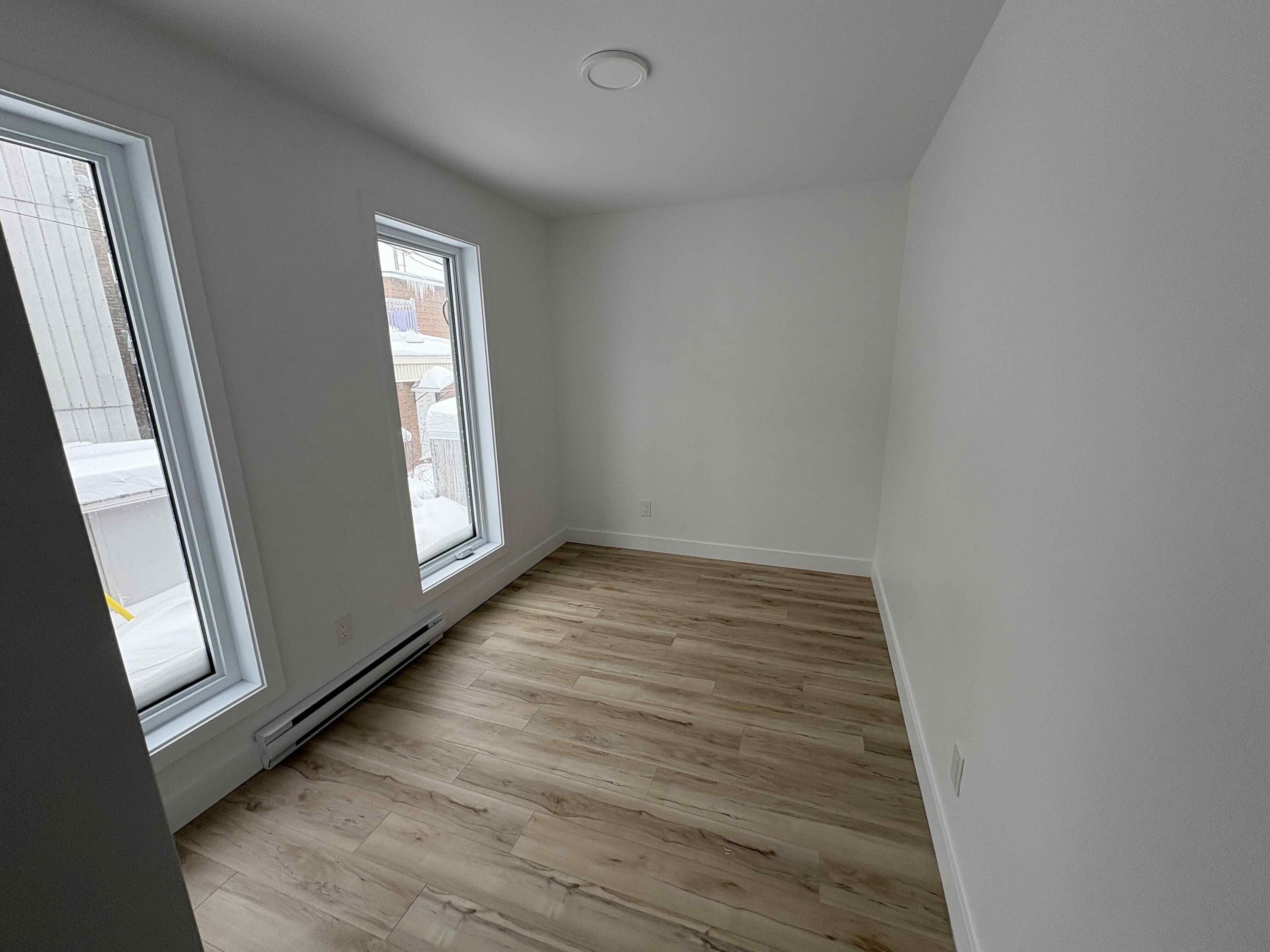 Logis-Experts - Appartements - 484 À 490 Rue Marie-Louise - 486 - 3