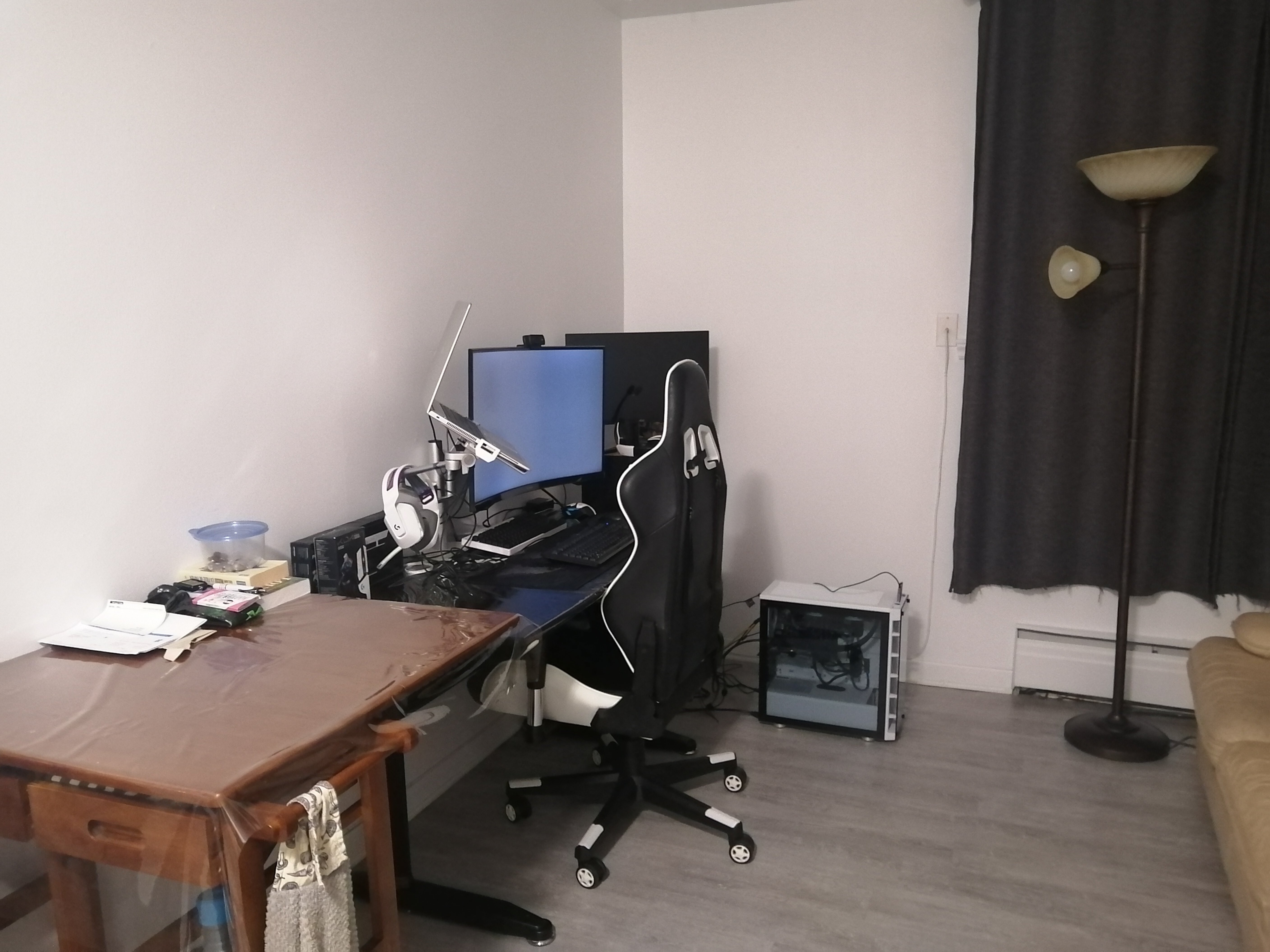 Logis-Experts - Appartements - 5392 À 5400 Rue Bossuet - Place Du Chateau - 5400-2 - 2