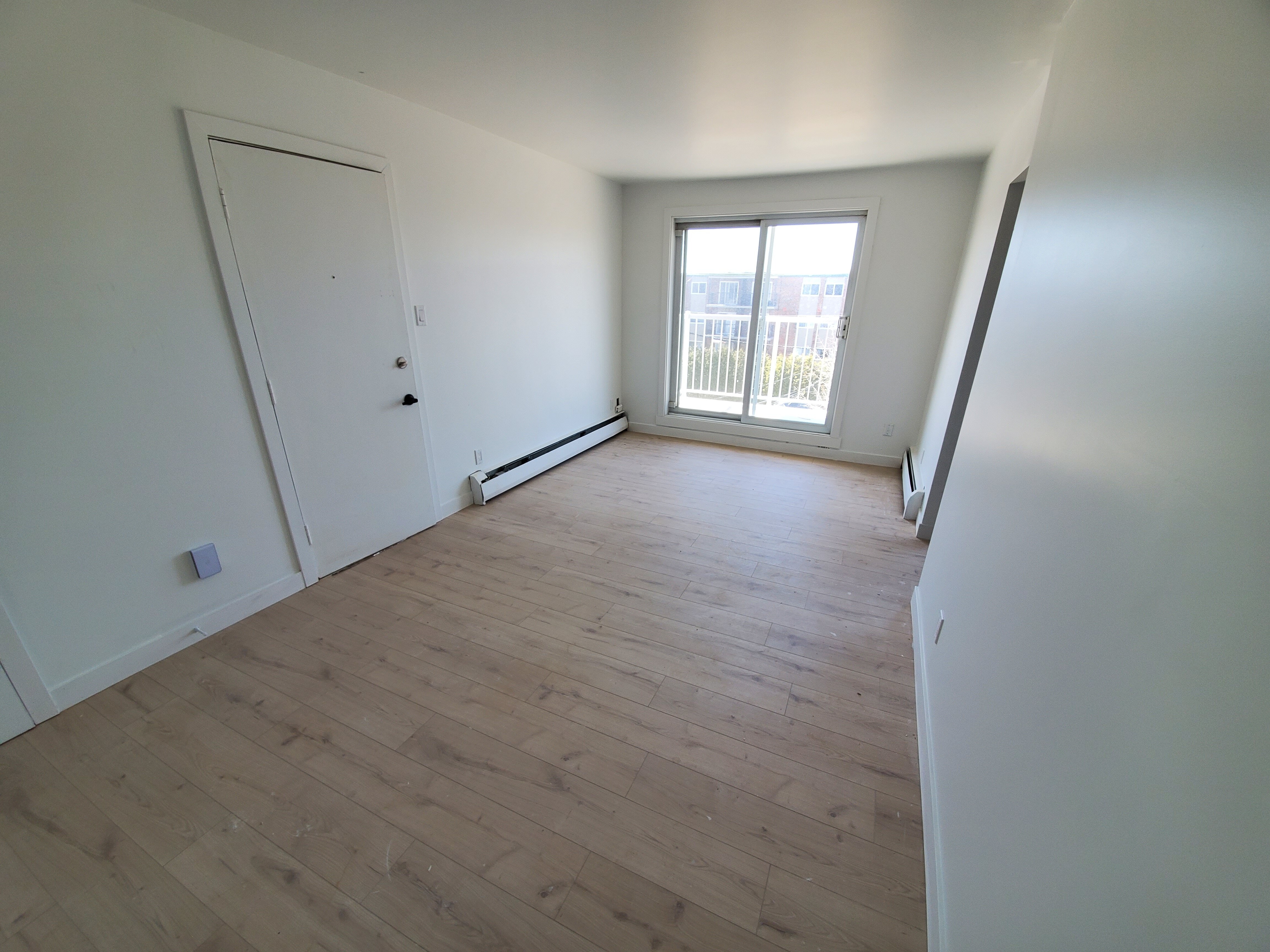 Logis-Experts - Appartements - 5350 À 5358 Rue Bossuet - Place Du Chateau - 5354-12 - 2