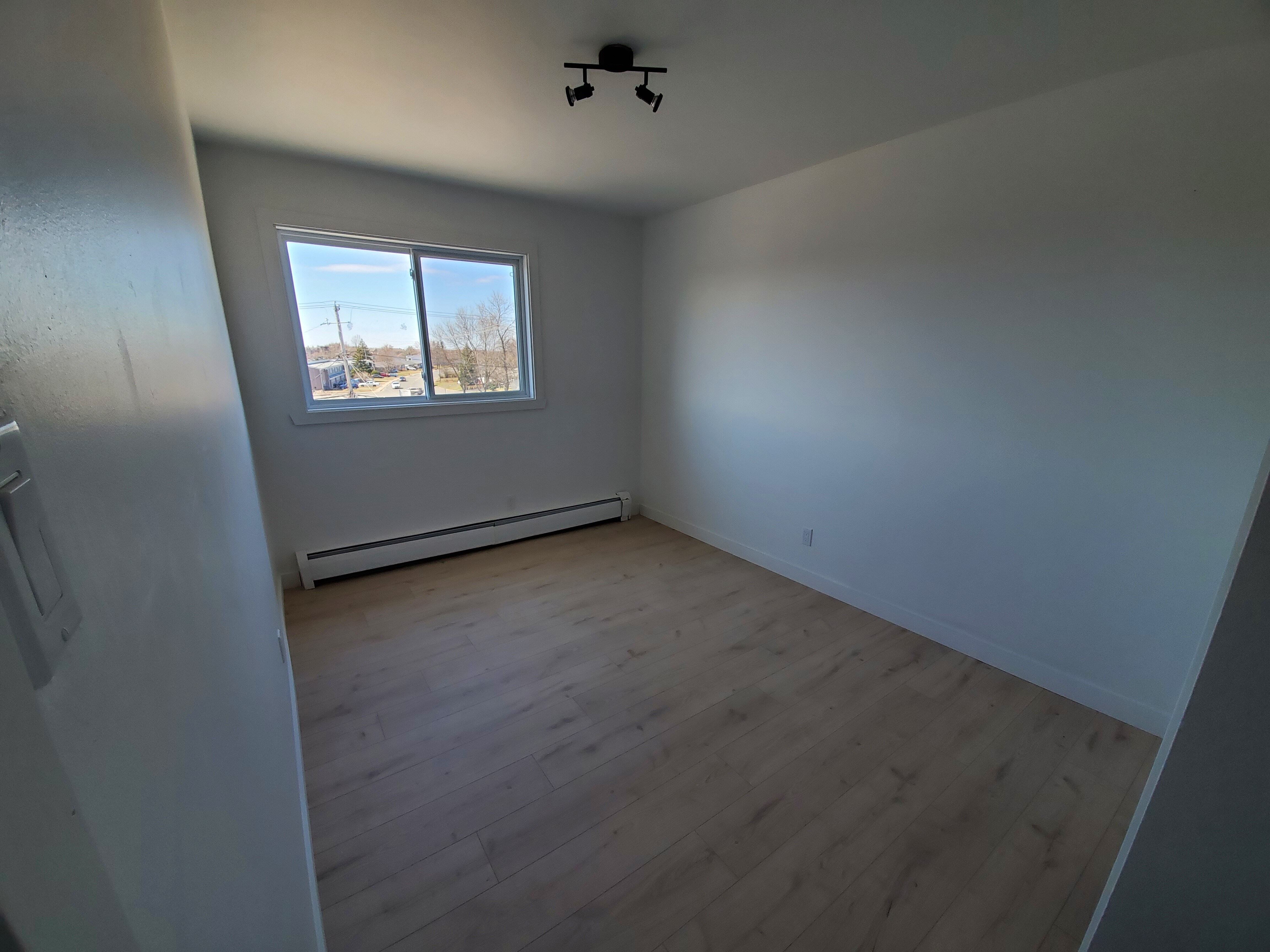 Logis-Experts - Appartements - 5350 À 5358 Rue Bossuet - Place Du Chateau - 5354-12 - 4