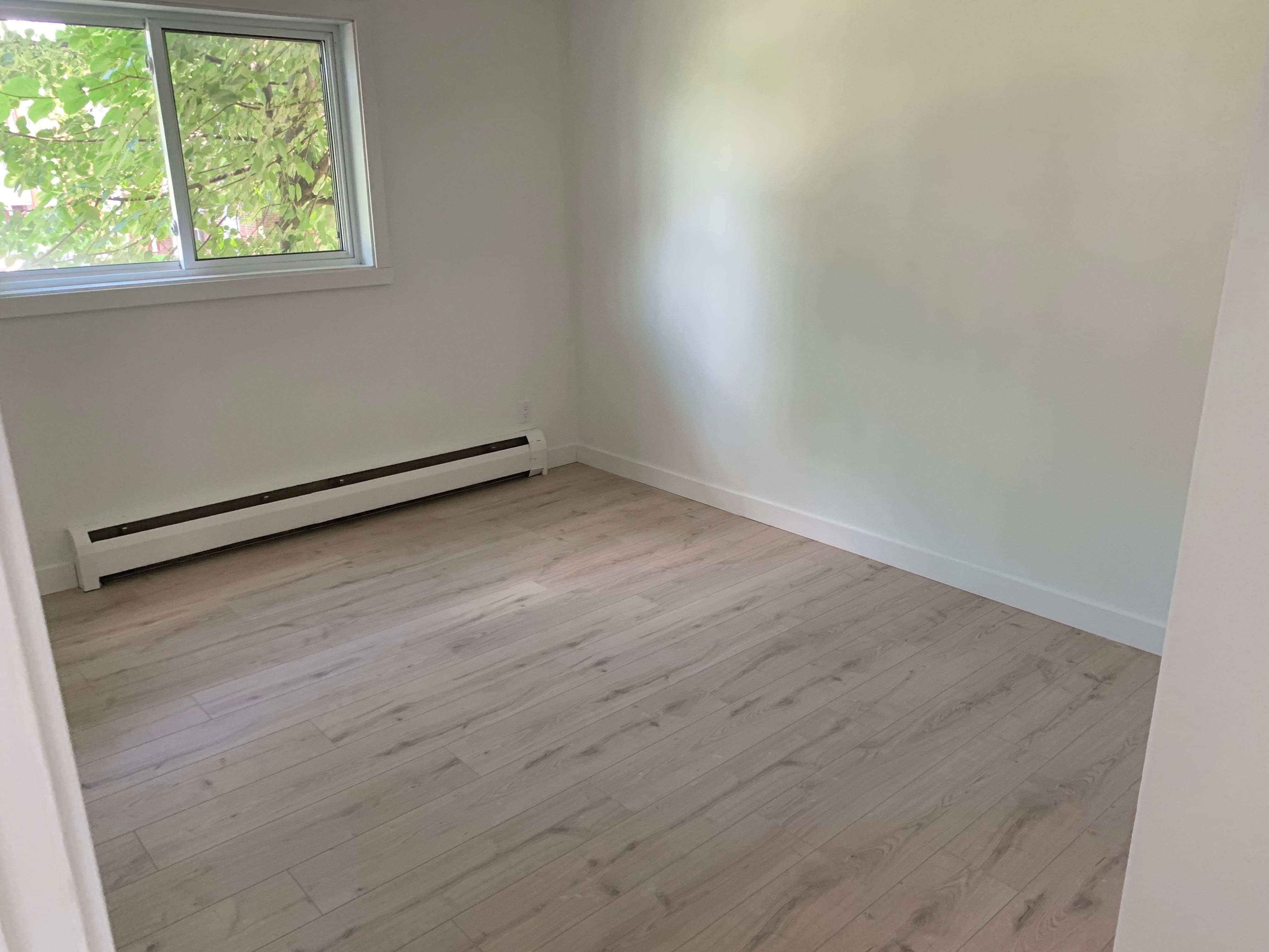 Logis-Experts - Appartements - 5350 À 5358 Rue Bossuet - Place Du Chateau - 5358-5 - 6