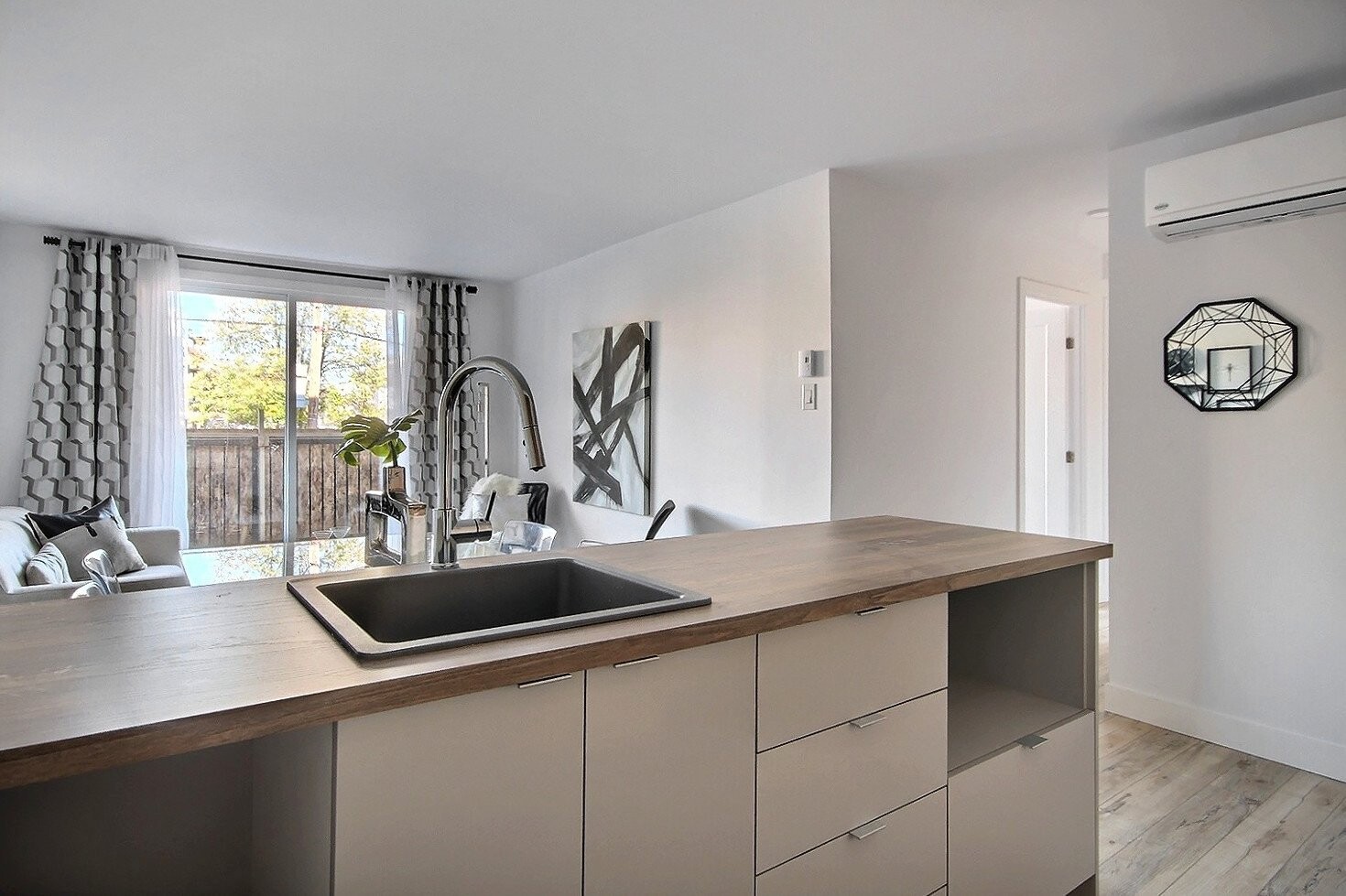 Logis-Experts - Appartements - 7345 1Re Avenue - Le Trait Carré - 7345-302 - 2