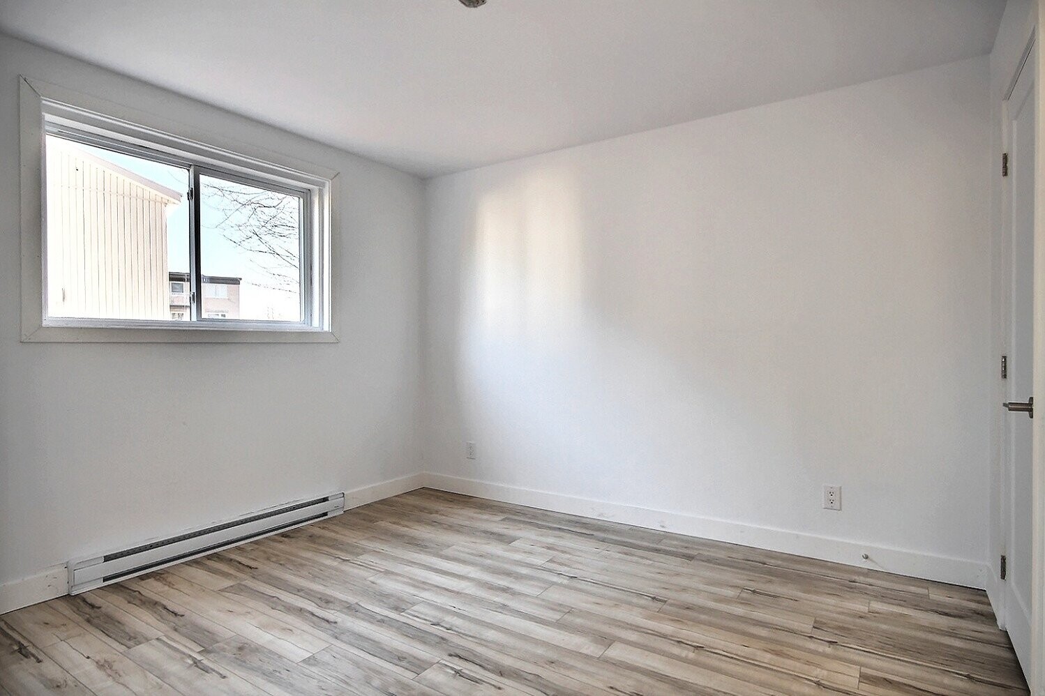 Logis-Experts - Appartements - 7345 1Re Avenue - Le Trait Carré - 7345-302 - 11