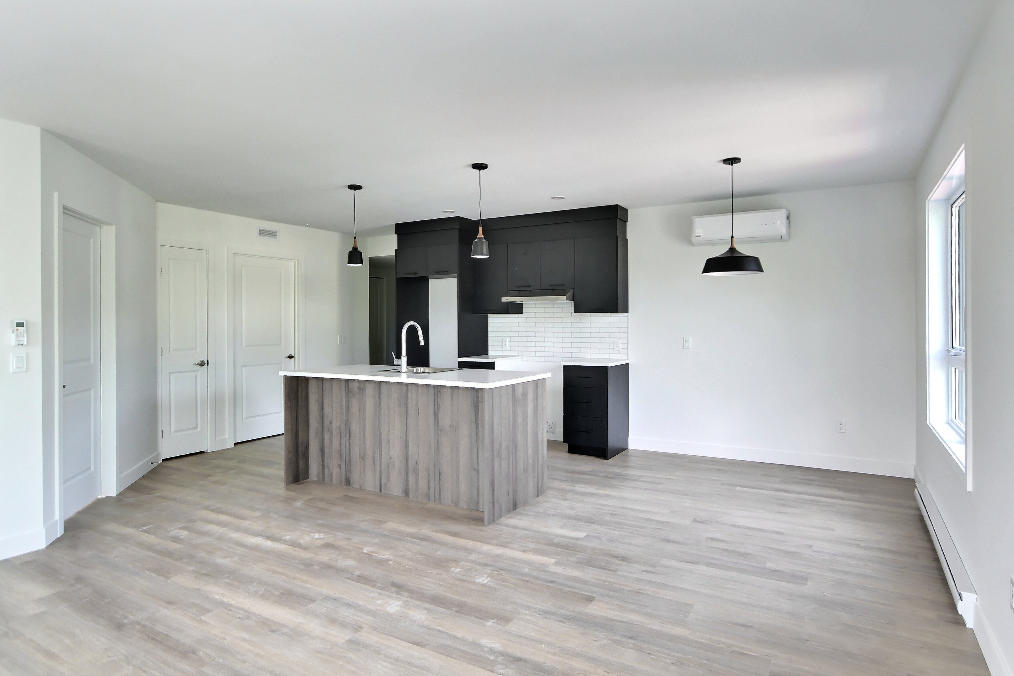 Logis-Experts - Immeubles - 3245 1Re Avenue - 12