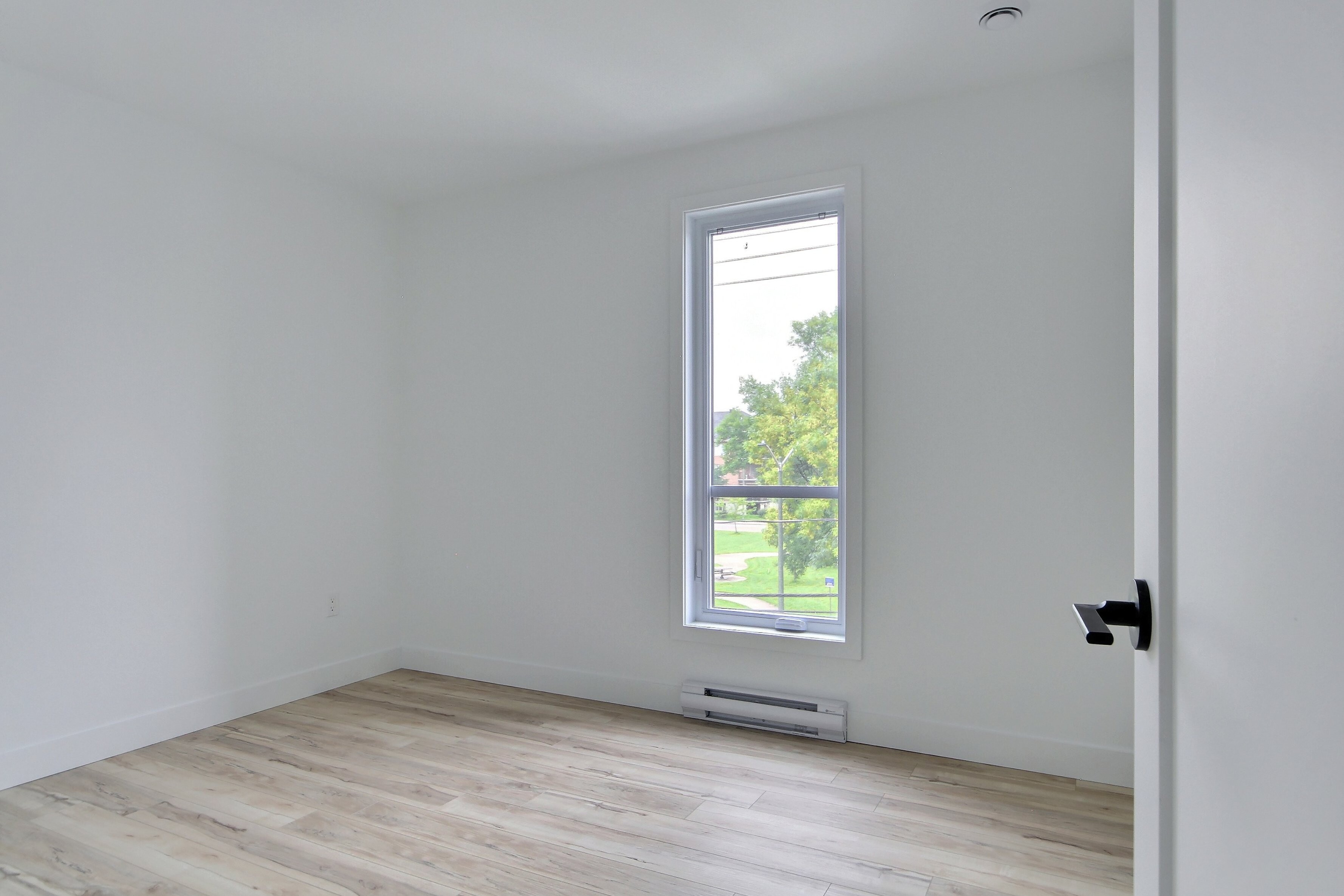 2463 Rue Évangéline, Québec, G1E 6G9 — photo 3