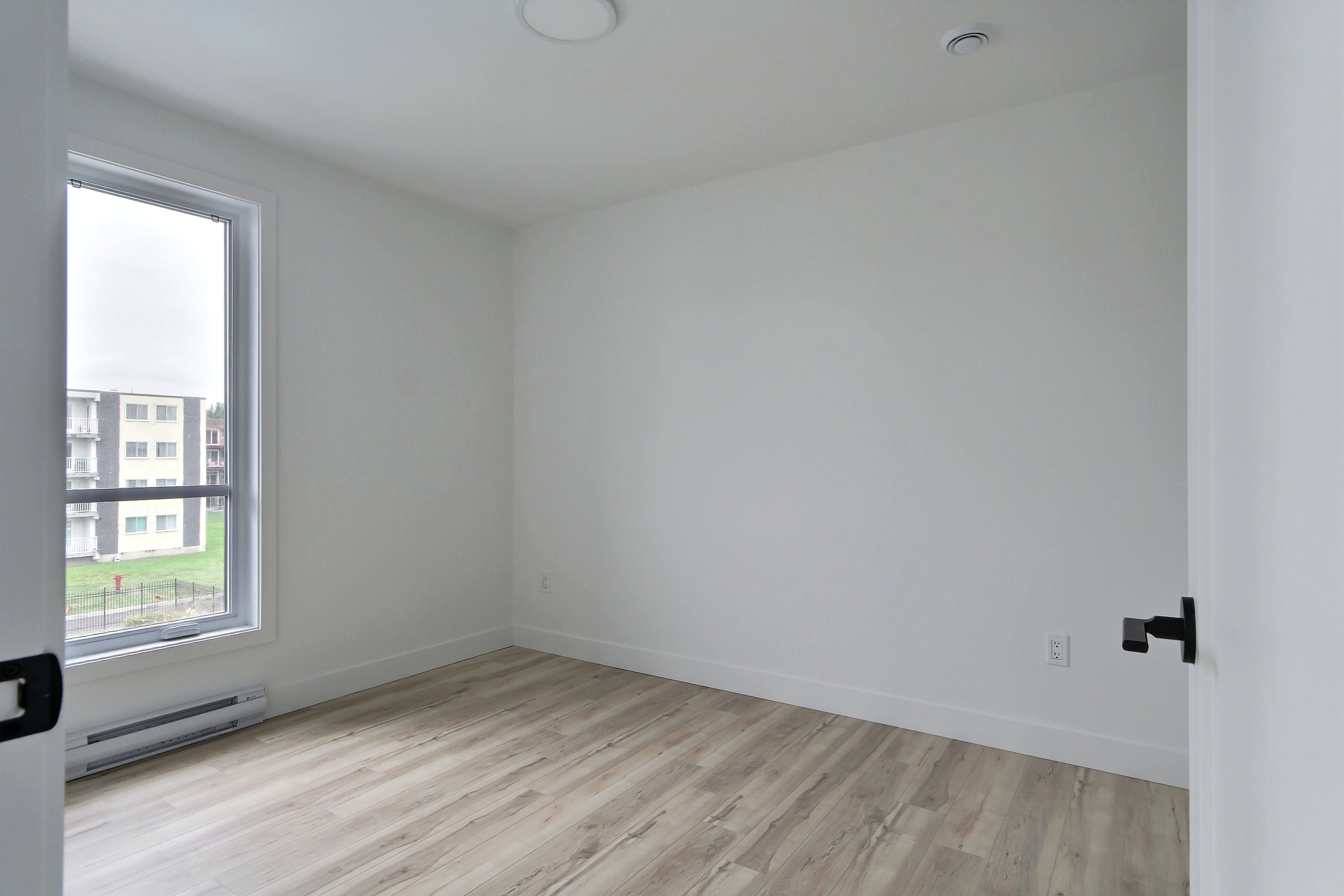 Logis-Experts - Appartements - 2463 Rue Évangéline - Espaces Lavida - 105 - 4