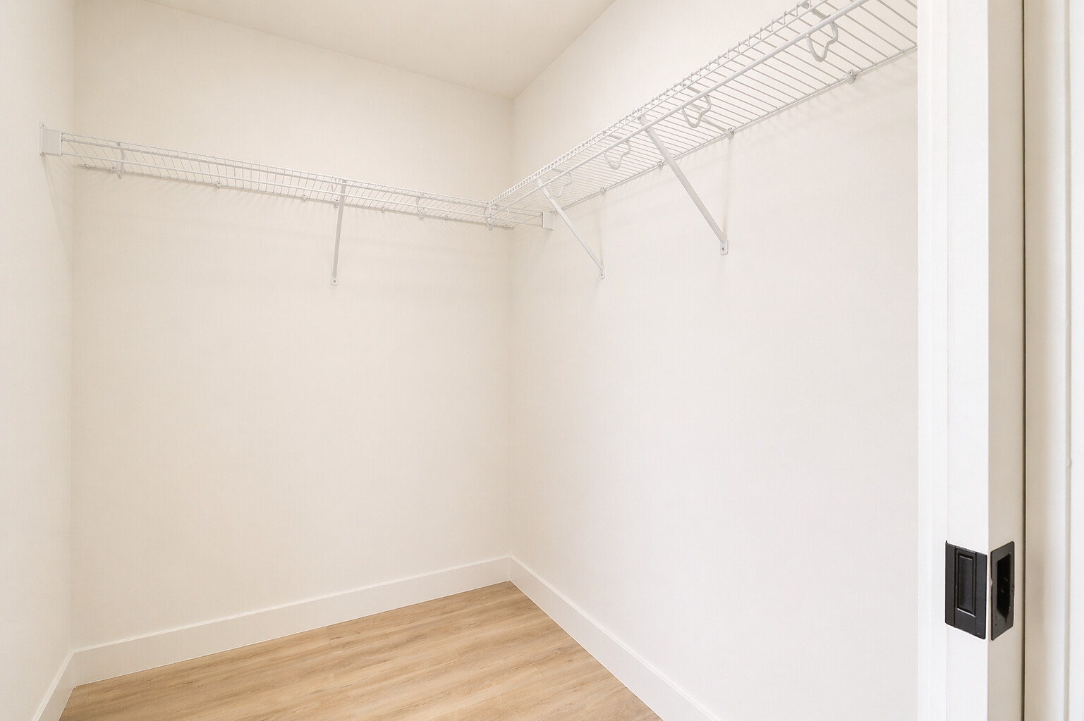 Logis-Experts - Appartements - 1069 Rue Des Ardennes - Le Arnaud - 5 - 9