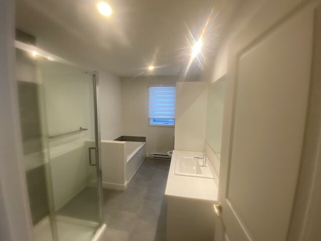 Logis-Experts - Appartements - 7525 Rue De L'apogée - 1 - 3