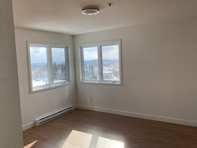 Logis-Experts - Appartements - 860 Rue Astrid - 307 - 17