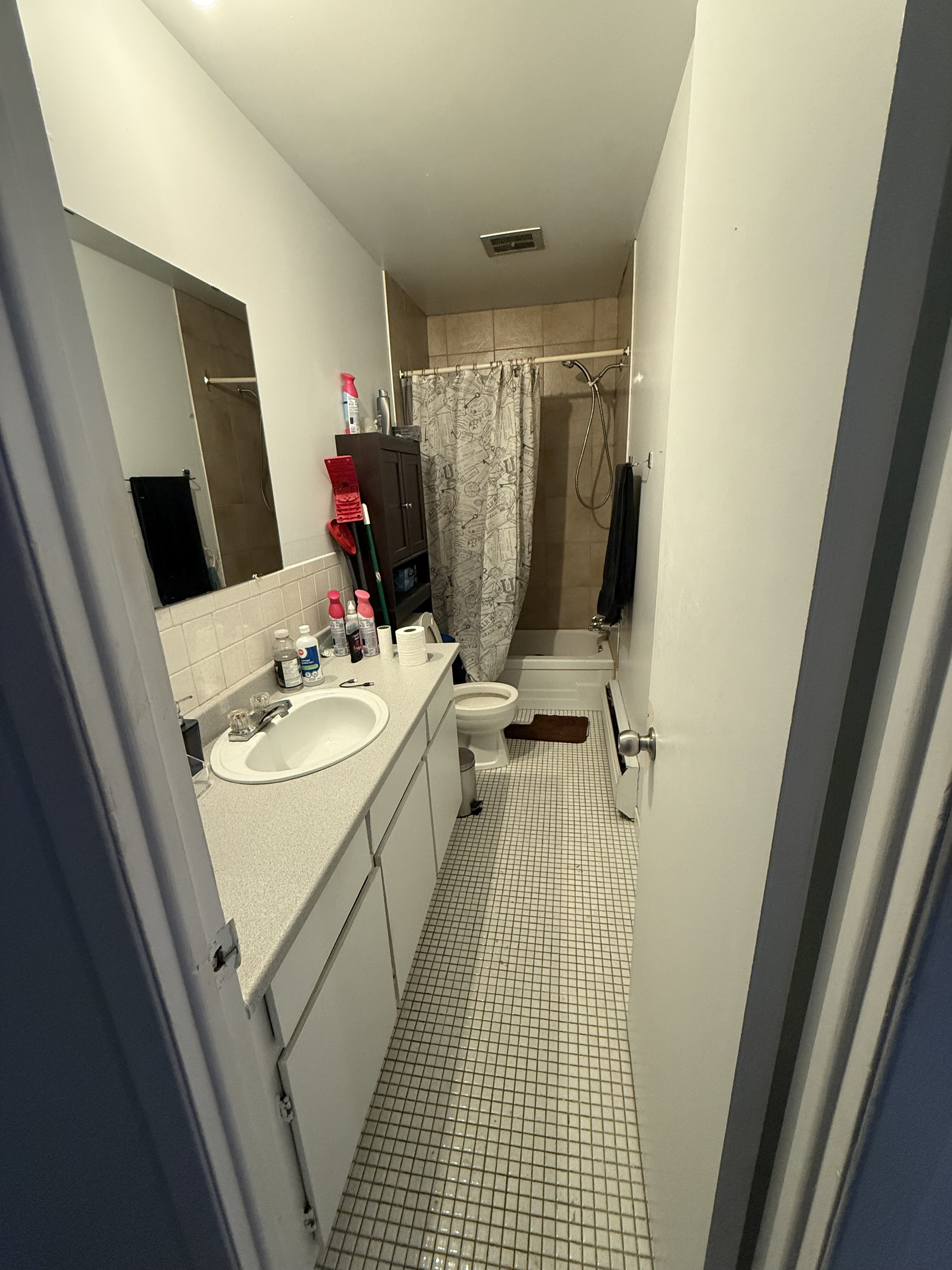 Logis-Experts - Appartements - 5392 À 5400 Rue Bossuet - Place Du Chateau - 5400-1 - 1