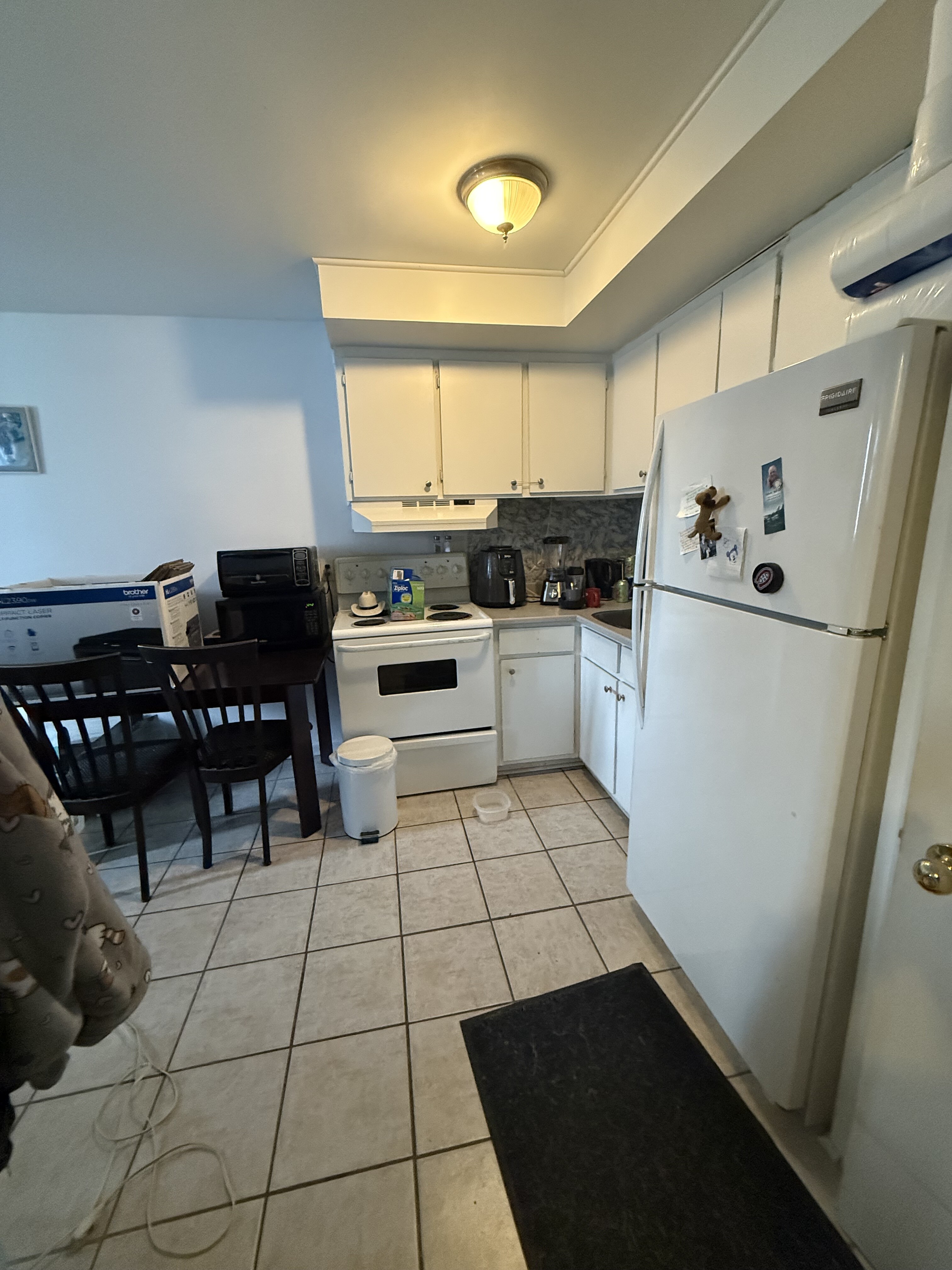 Logis-Experts - Appartements - 5392 À 5400 Rue Bossuet - Place Du Chateau - 5400-1 - 2