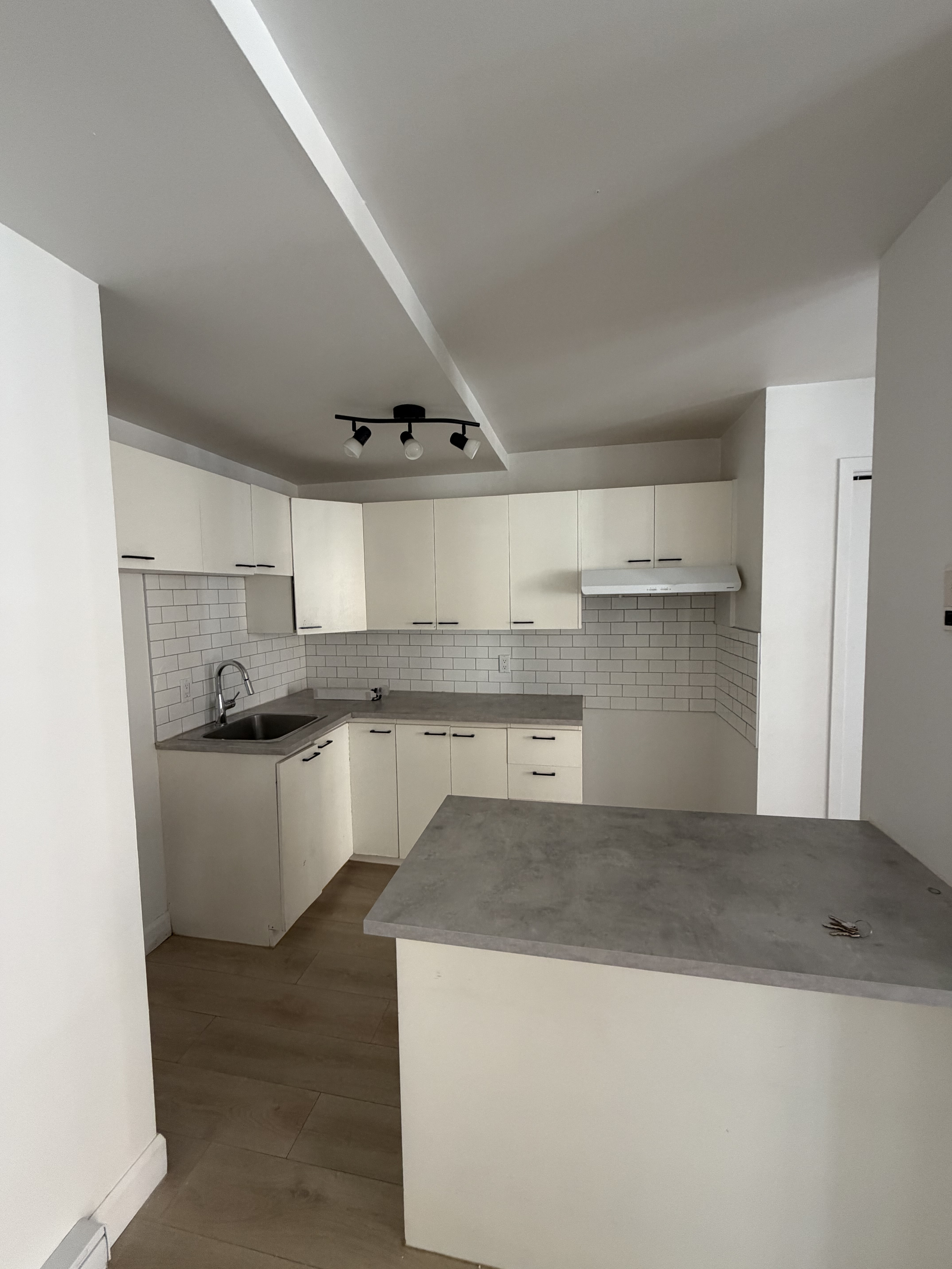Logis-Experts - Appartements - 39-55 Rue Saint-François Est - 51-2 - 4