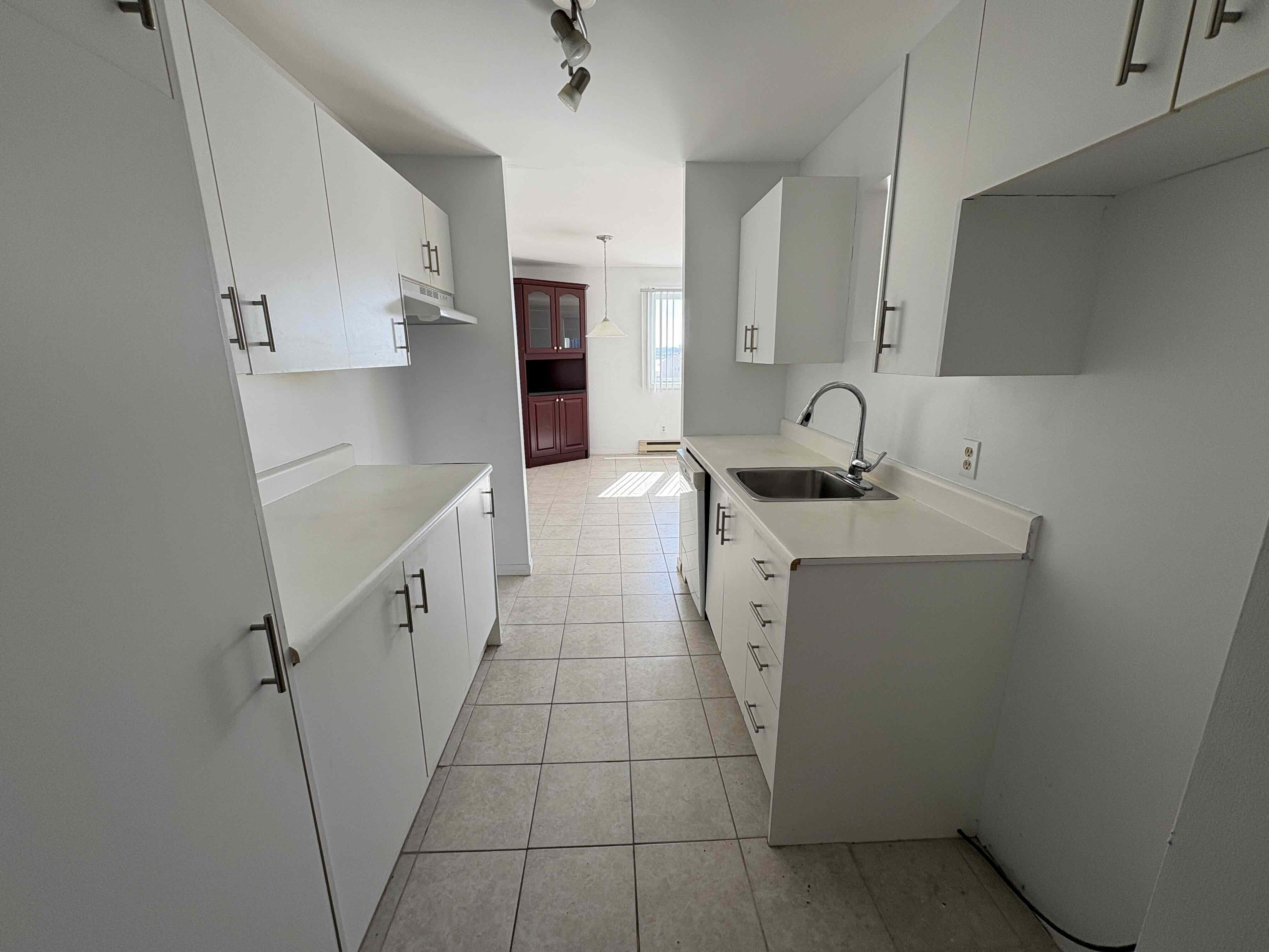 Logis-Experts - Appartements - 1395 Rue De L'oural - 14 - 8