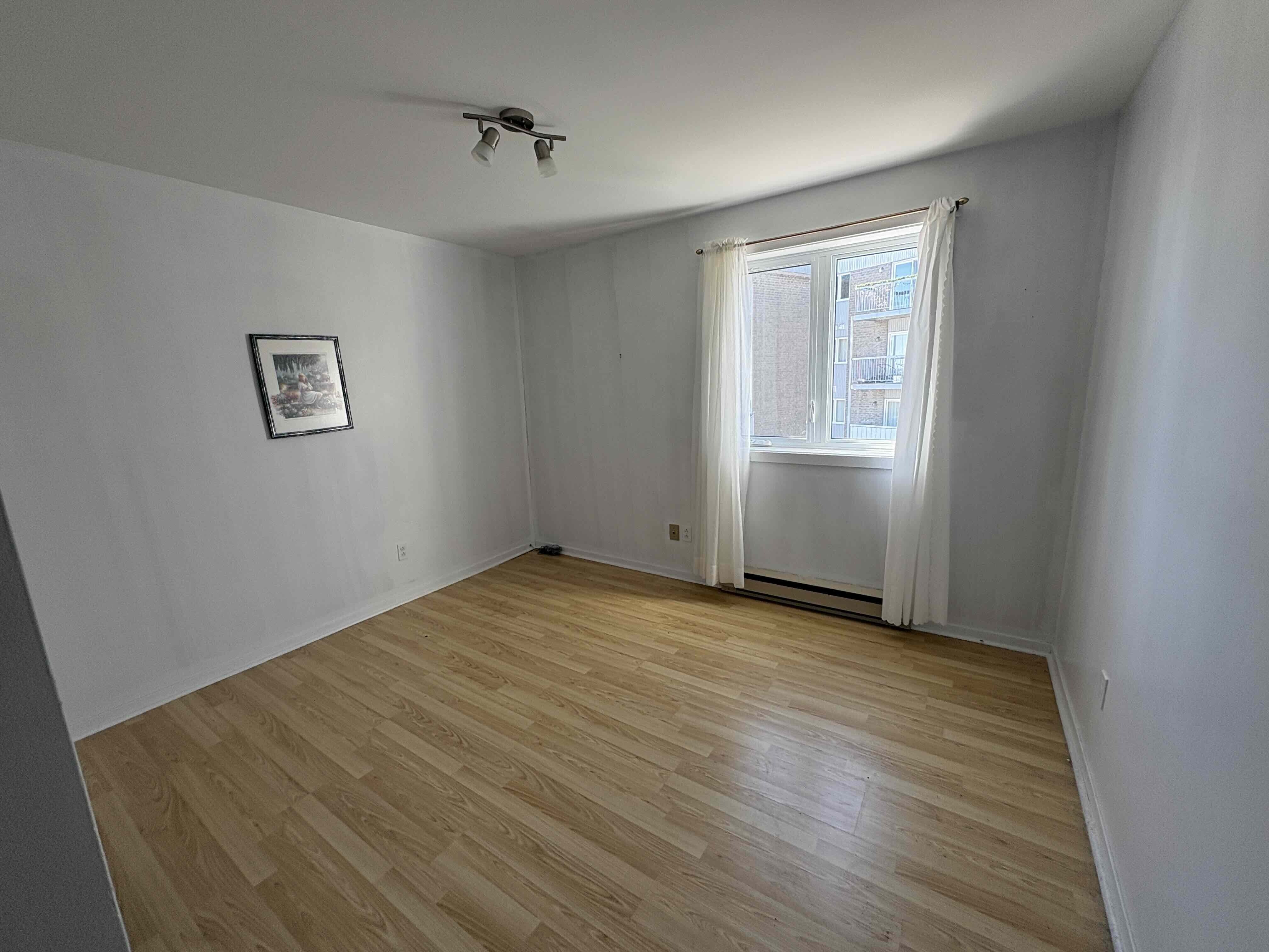 Logis-Experts - Appartements - 1395 Rue De L'oural - 14 - 9