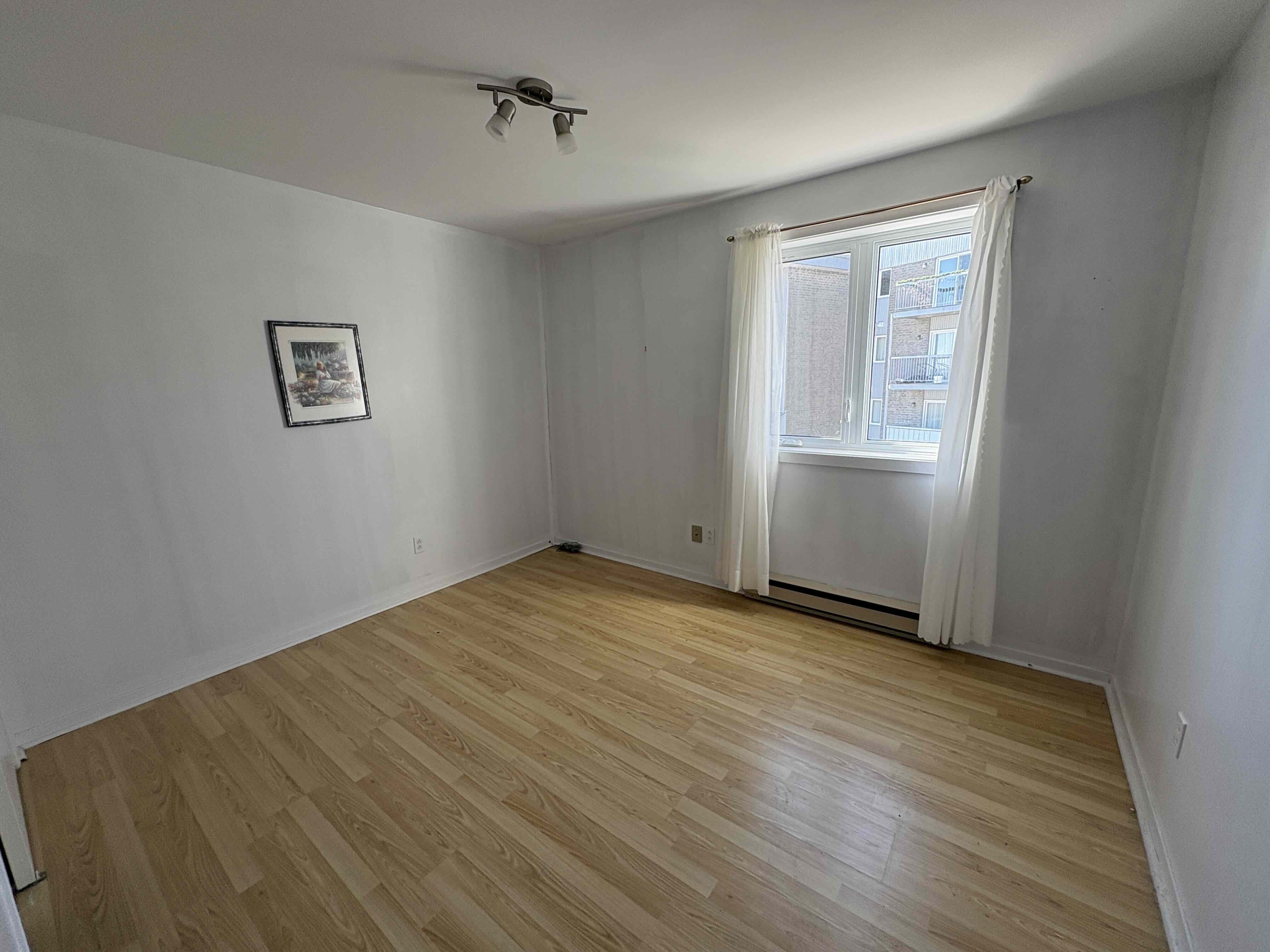 Logis-Experts - Appartements - 1395 Rue De L'oural - 14 - 10