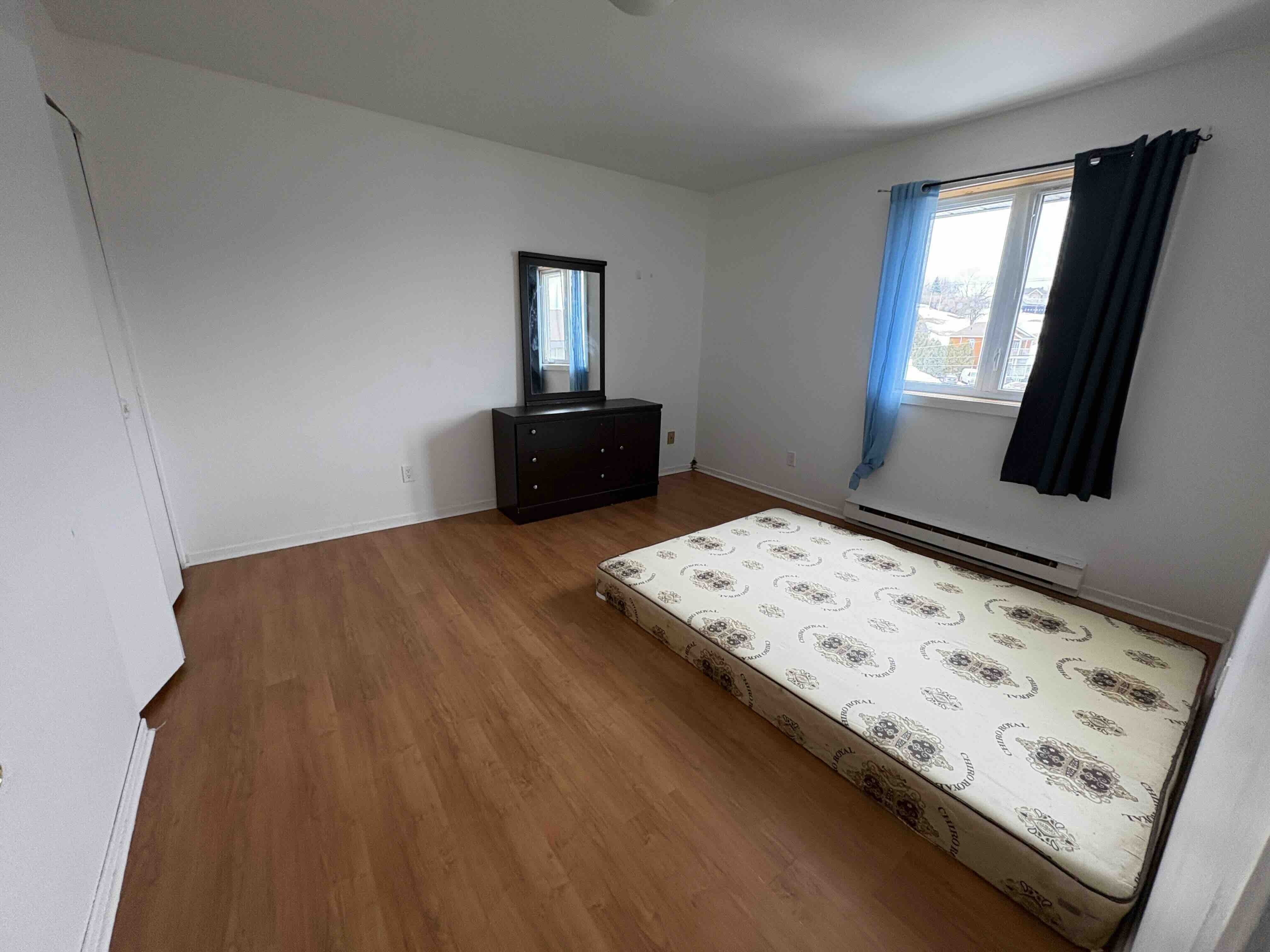 Logis-Experts - Appartements - 1399 Rue De L'oural - 16 - 4