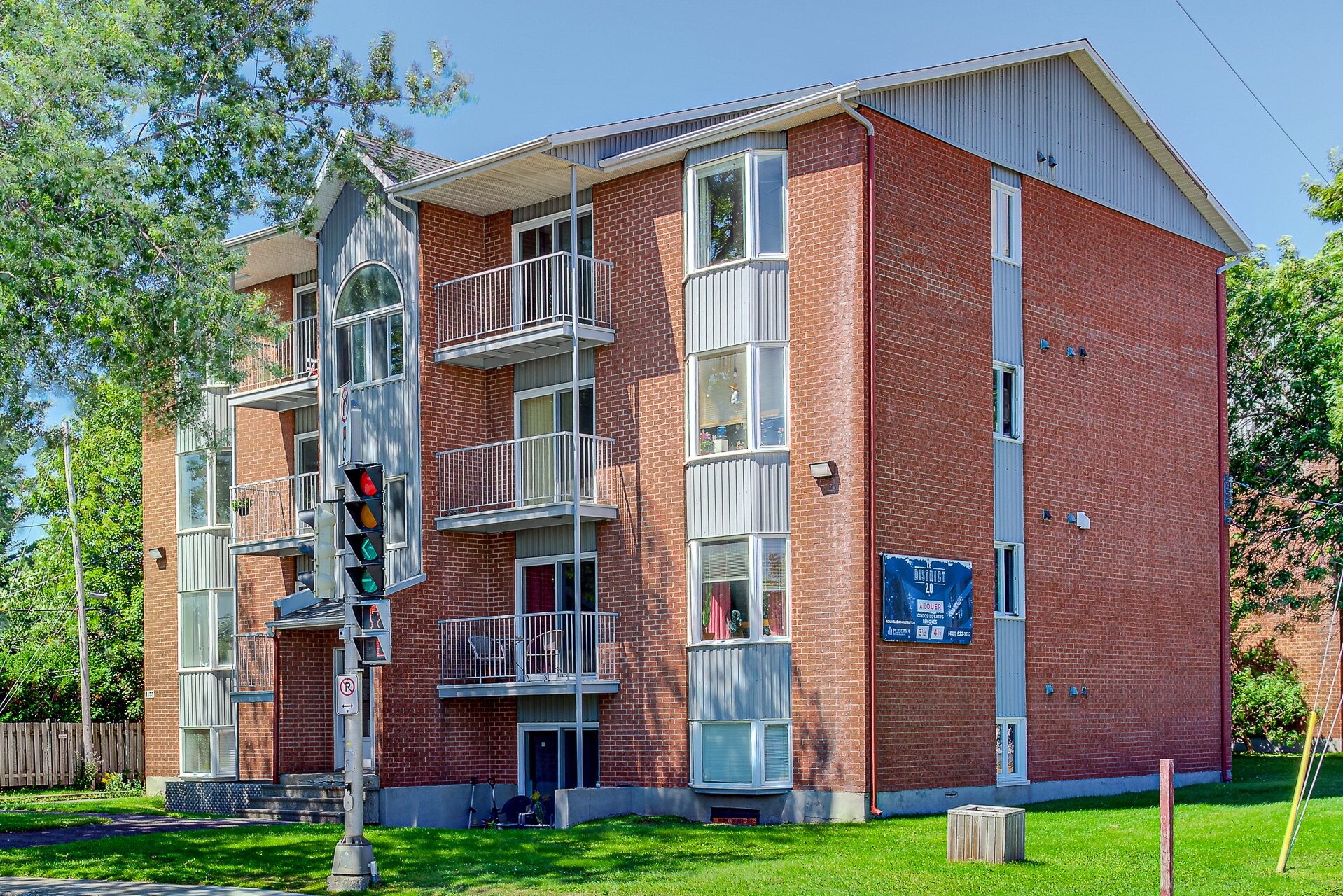 Logis-Experts - Immeubles - 1133 Boulevard Louis-Xiv - Le District - Image principale