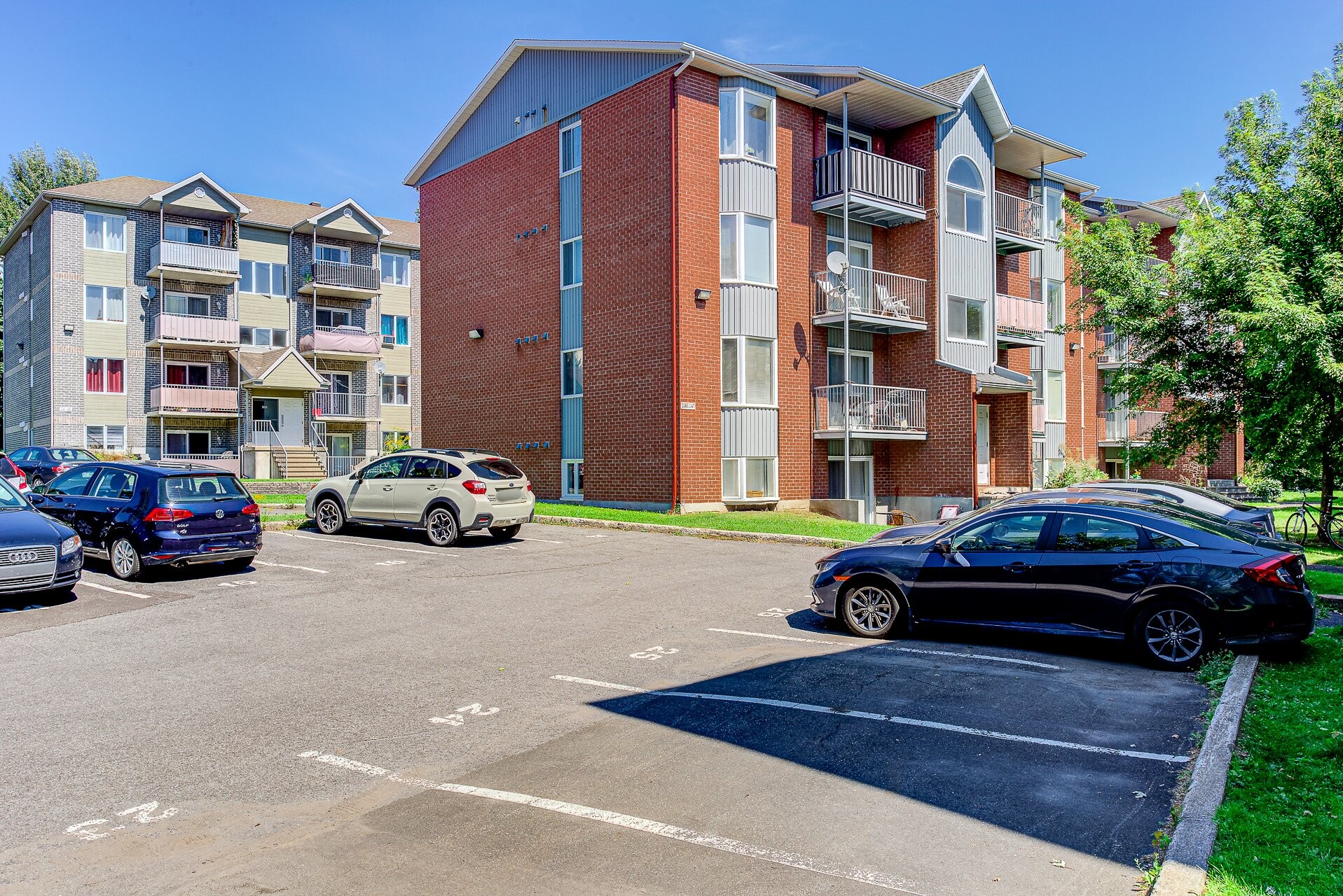 Logis-Experts - Immeubles - 1145 À 1147 Boulevard Louis-Xiv - Le District - Image principale