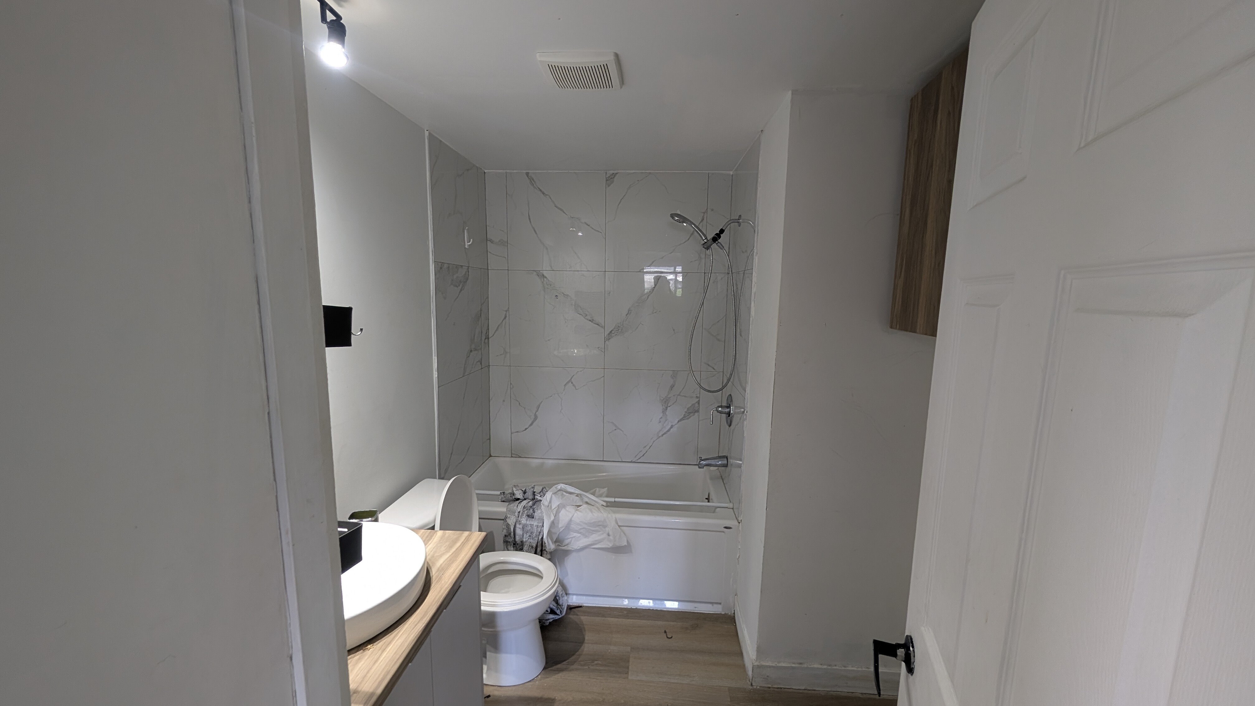 Logis-Experts - Appartements - 5380 Rue Bossuet - Place Du Chateau - 1 - 5